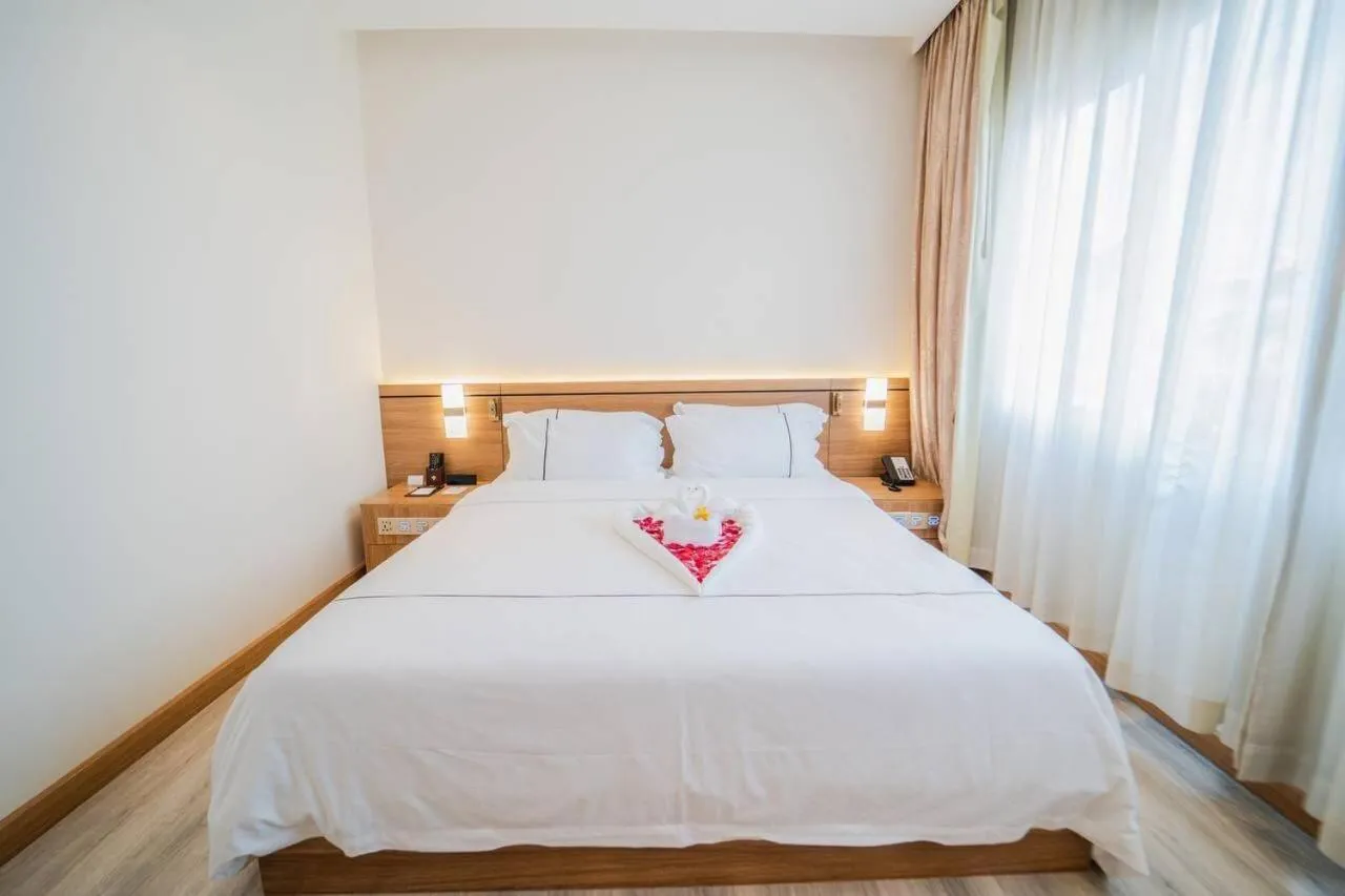 Bed in Le President Hotel