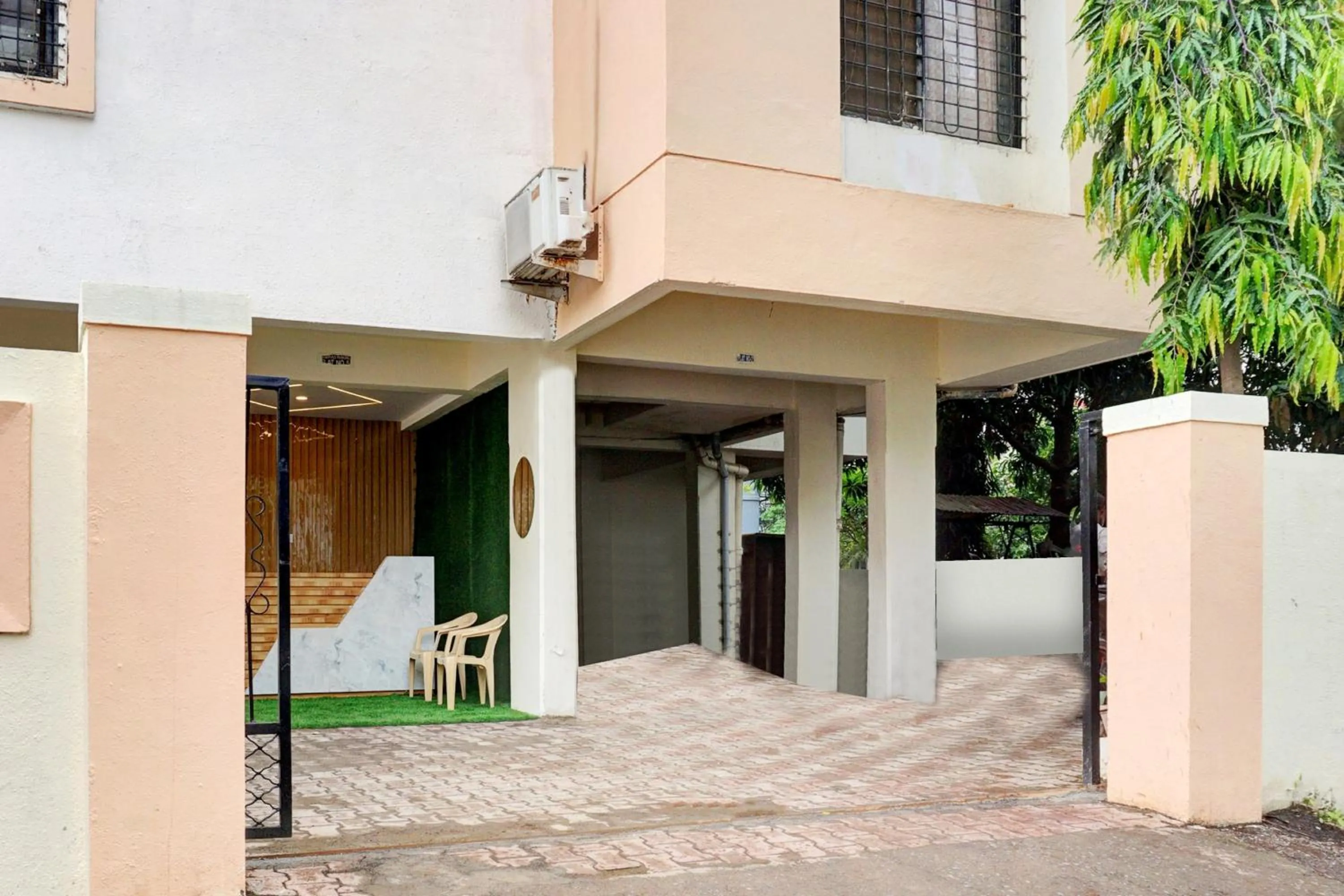 Facade/entrance in Hotel O Laxman Nagar Baner