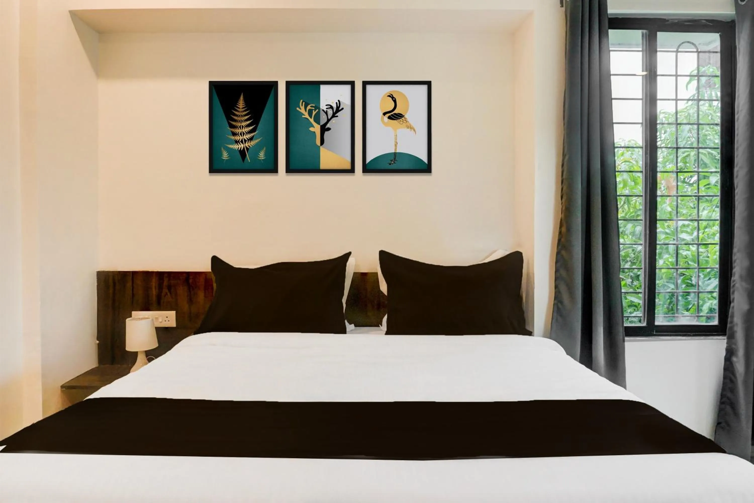 Bedroom, Bed in Hotel O Laxman Nagar Baner