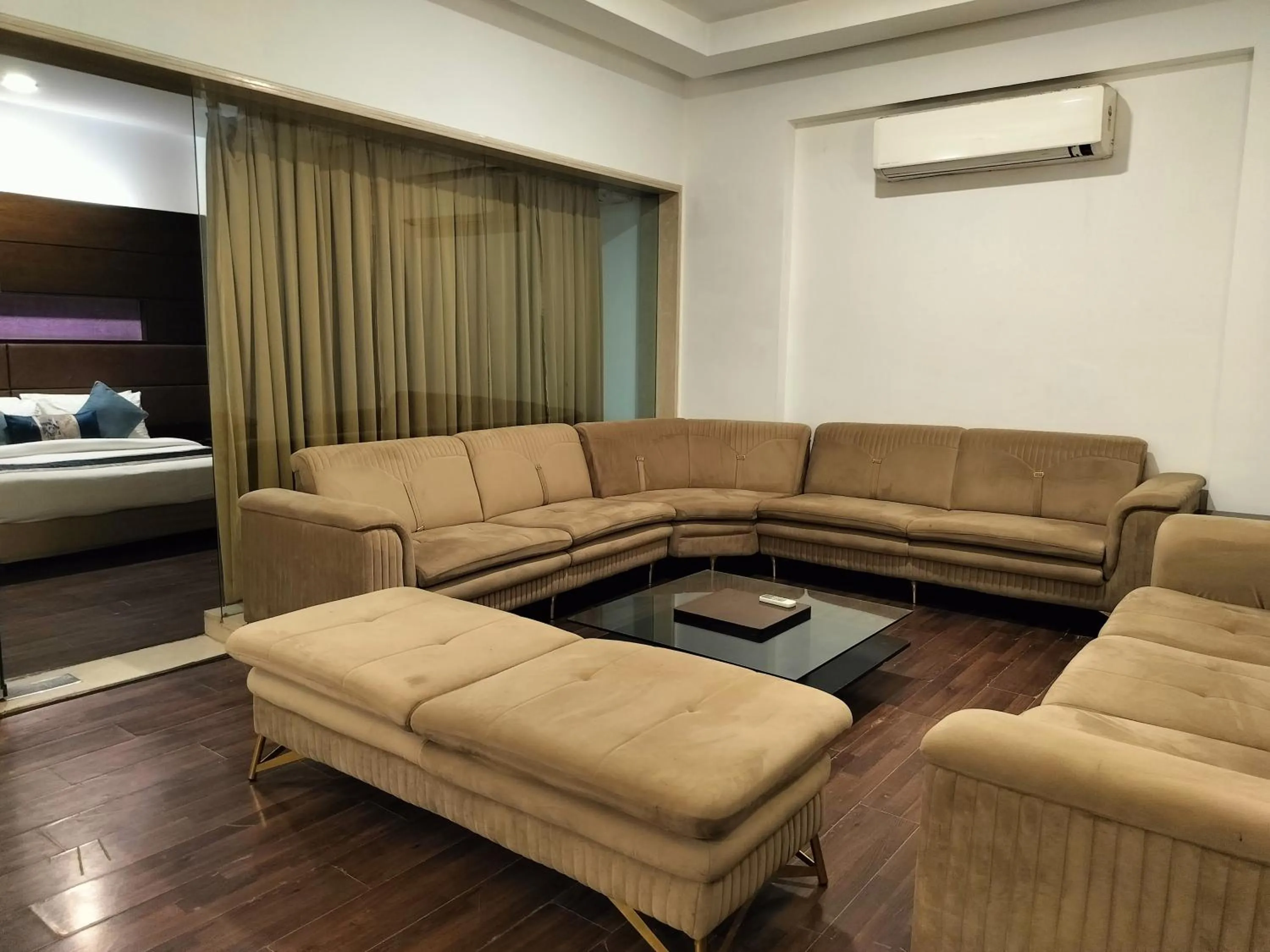 Bedroom in Bel-La Monde Hotel Chhattarpur South Delhi