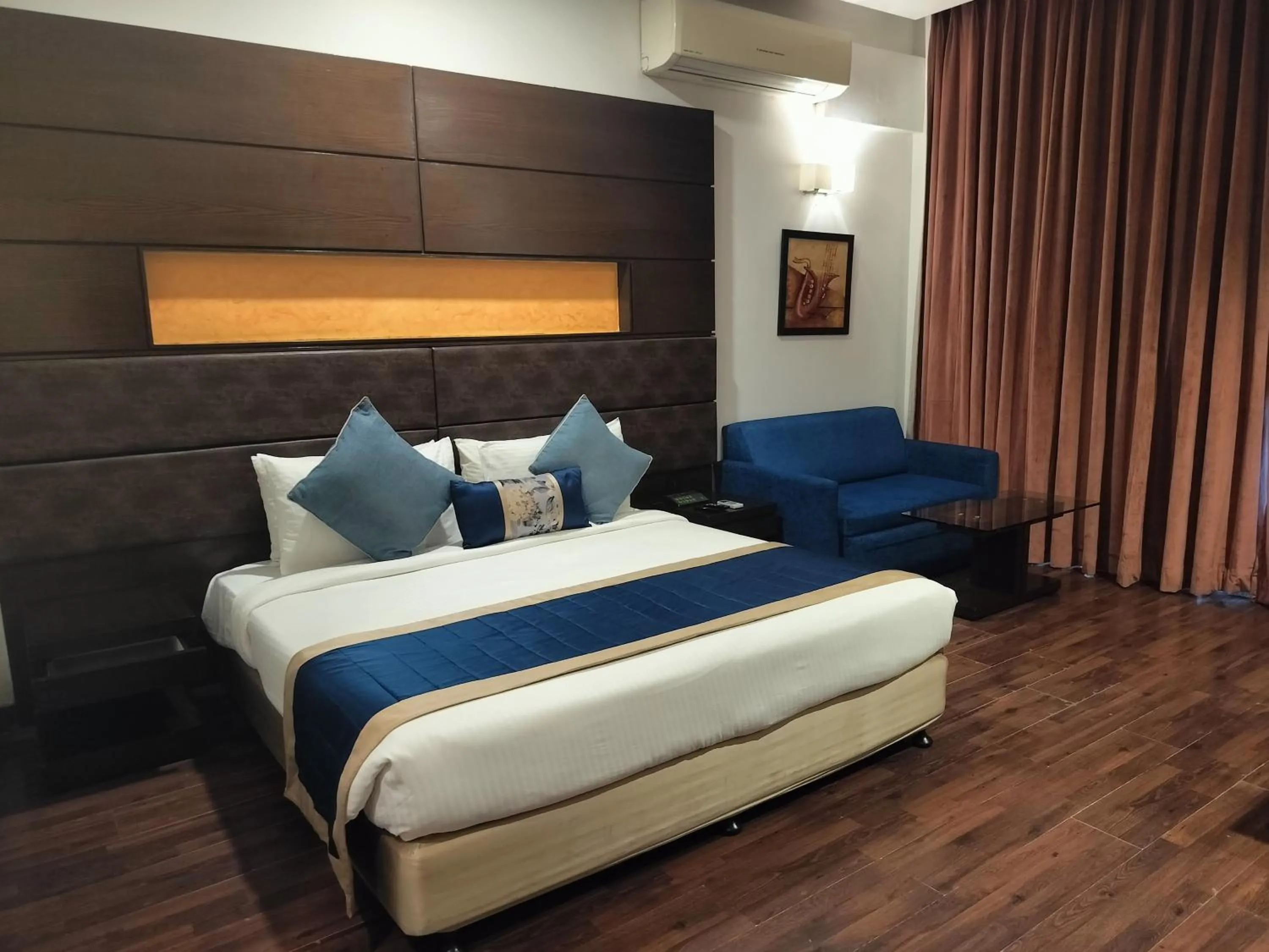 Bedroom, Bed in Bel-La Monde Hotel Chhattarpur South Delhi