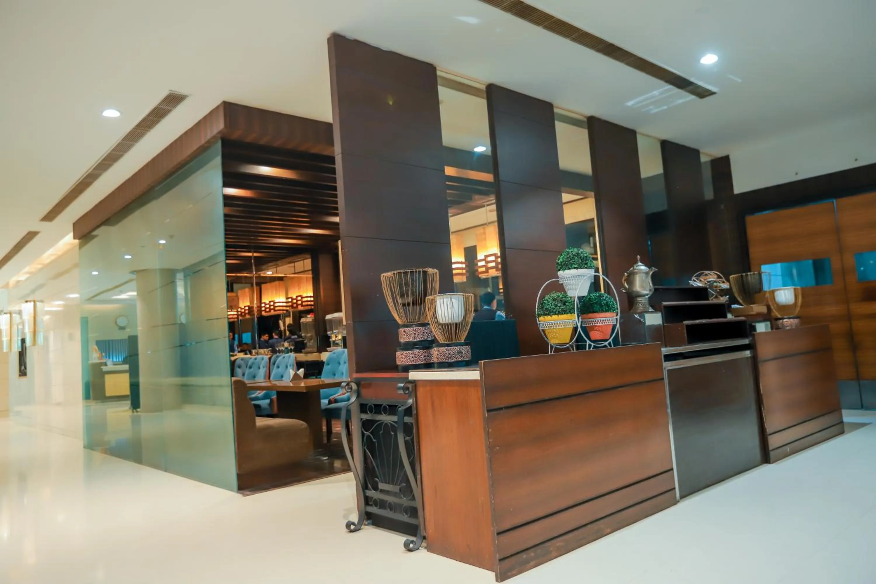 Restaurant/places to eat in Bel-La Monde Hotel Chhattarpur South Delhi