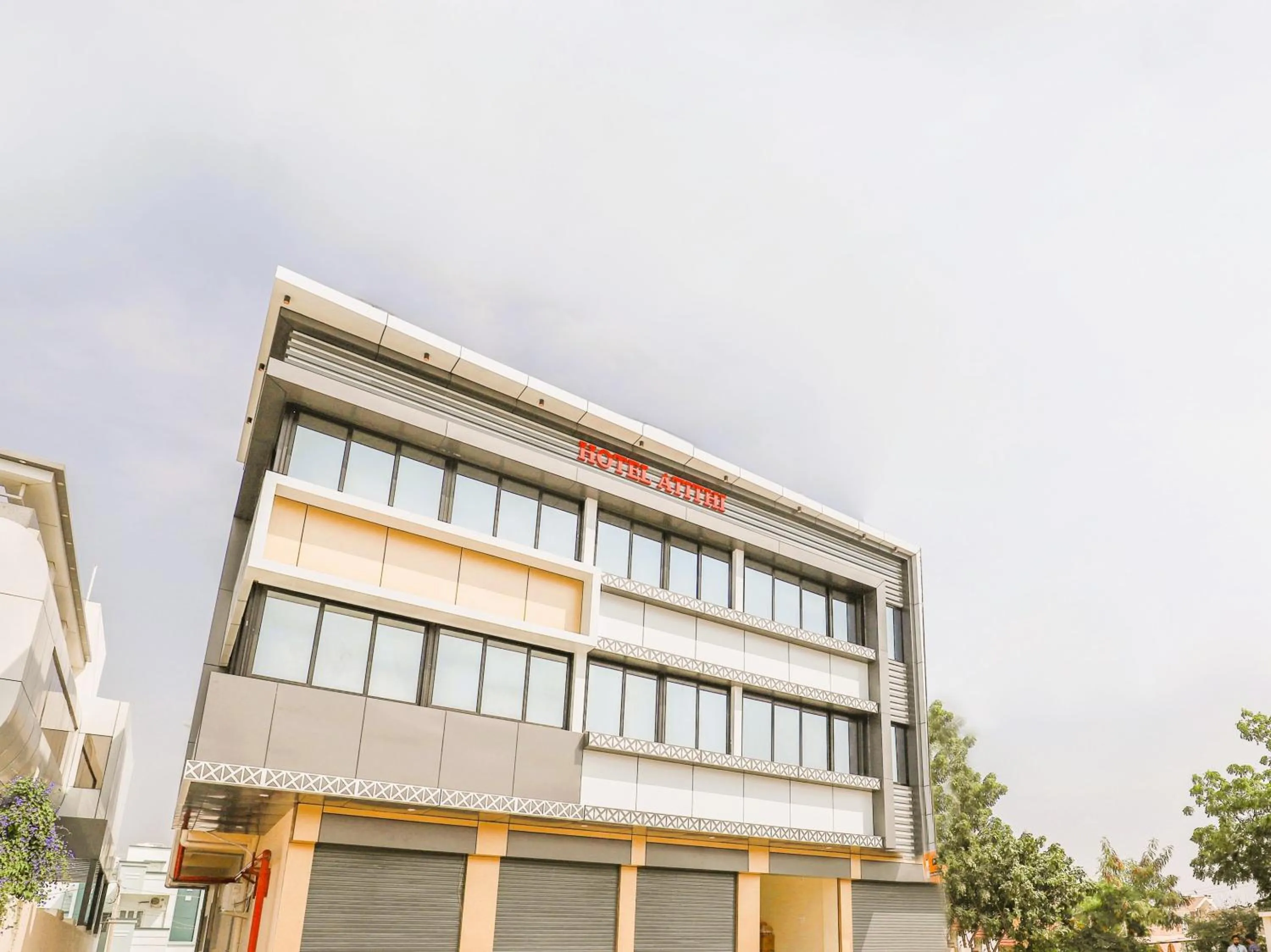 Property building in StayGuru Hotel Atithi