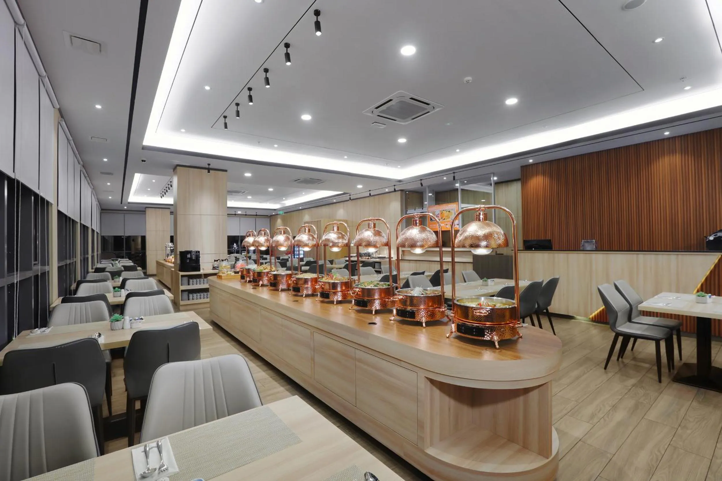 Restaurant/places to eat in Harper Premier Nagoya Batam