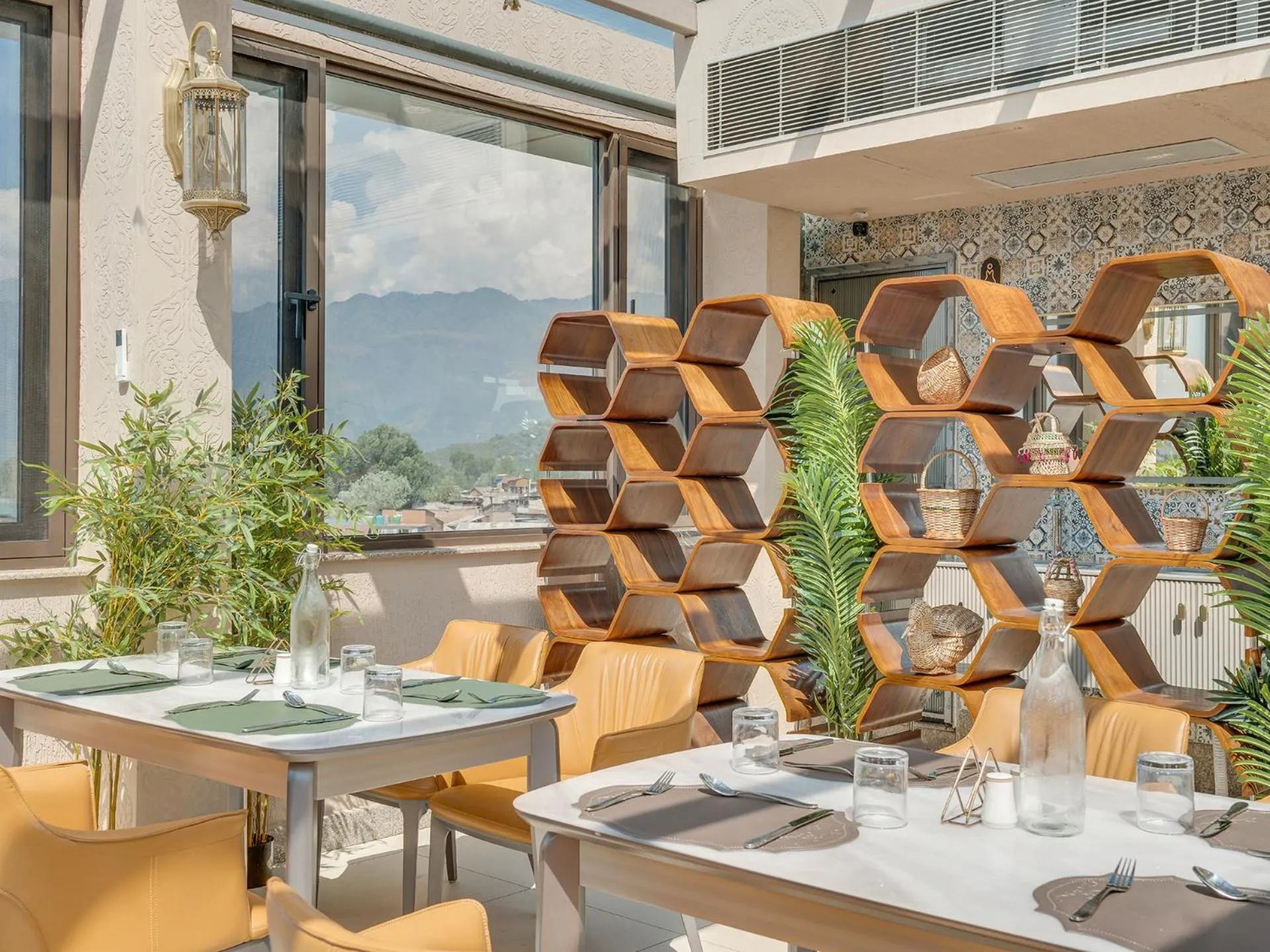 Decorative detail in Eternity By Greenscape