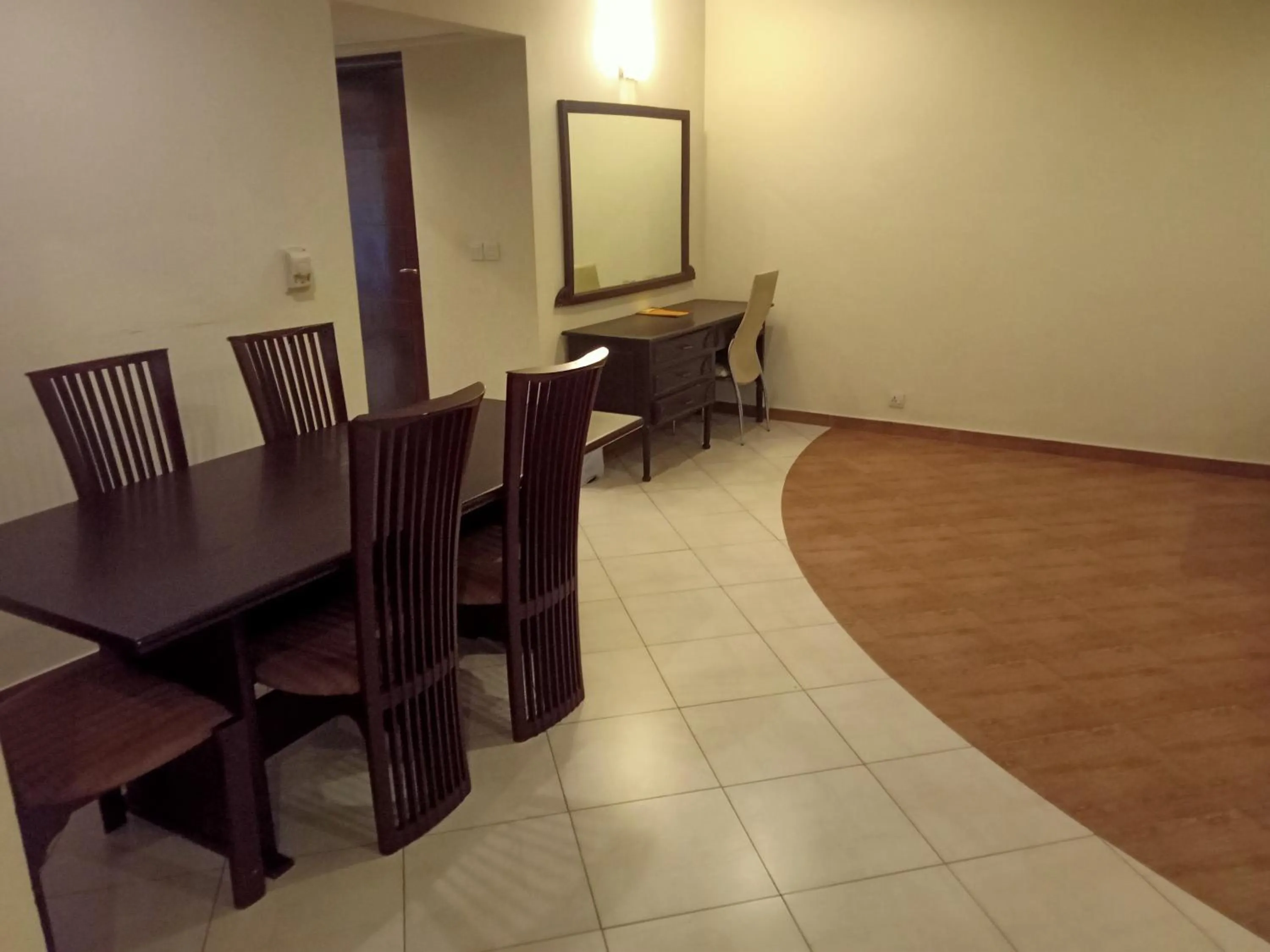 Dining area in Grand Regency