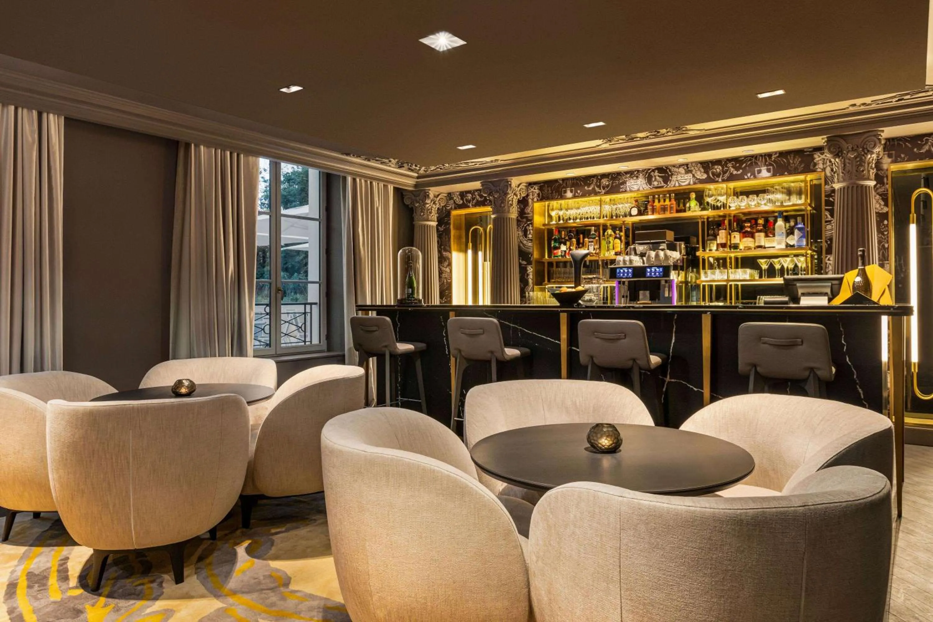 Restaurant/places to eat in Dolce by Wyndham Versailles - Domaine du Montcel