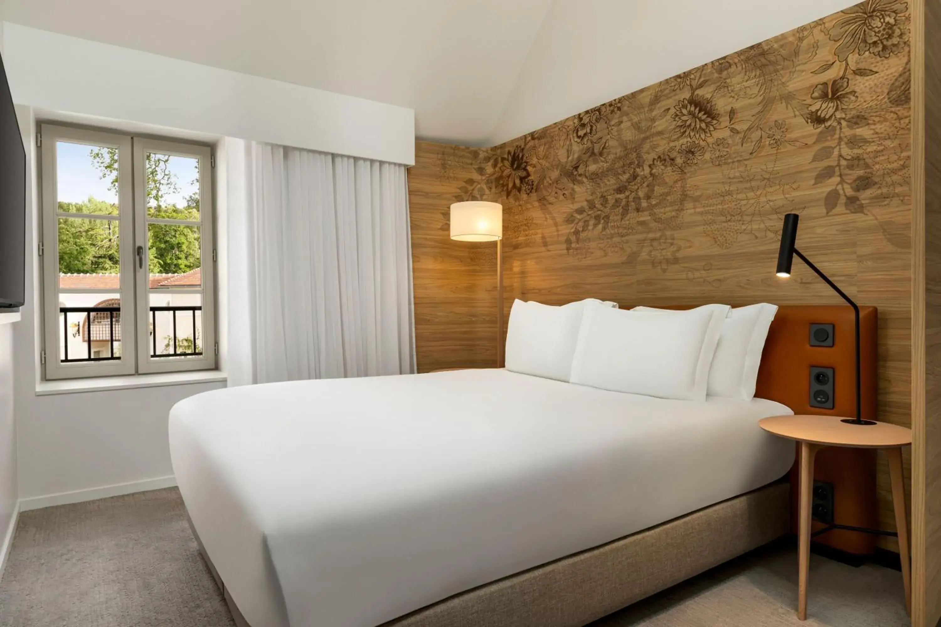 Duplex King Suite (Spa Access Included) in Dolce by Wyndham Versailles - Domaine du Montcel Duplex King Suite (Spa Access Included) in Dolce by Wyndham Versailles - Domaine du Montcel