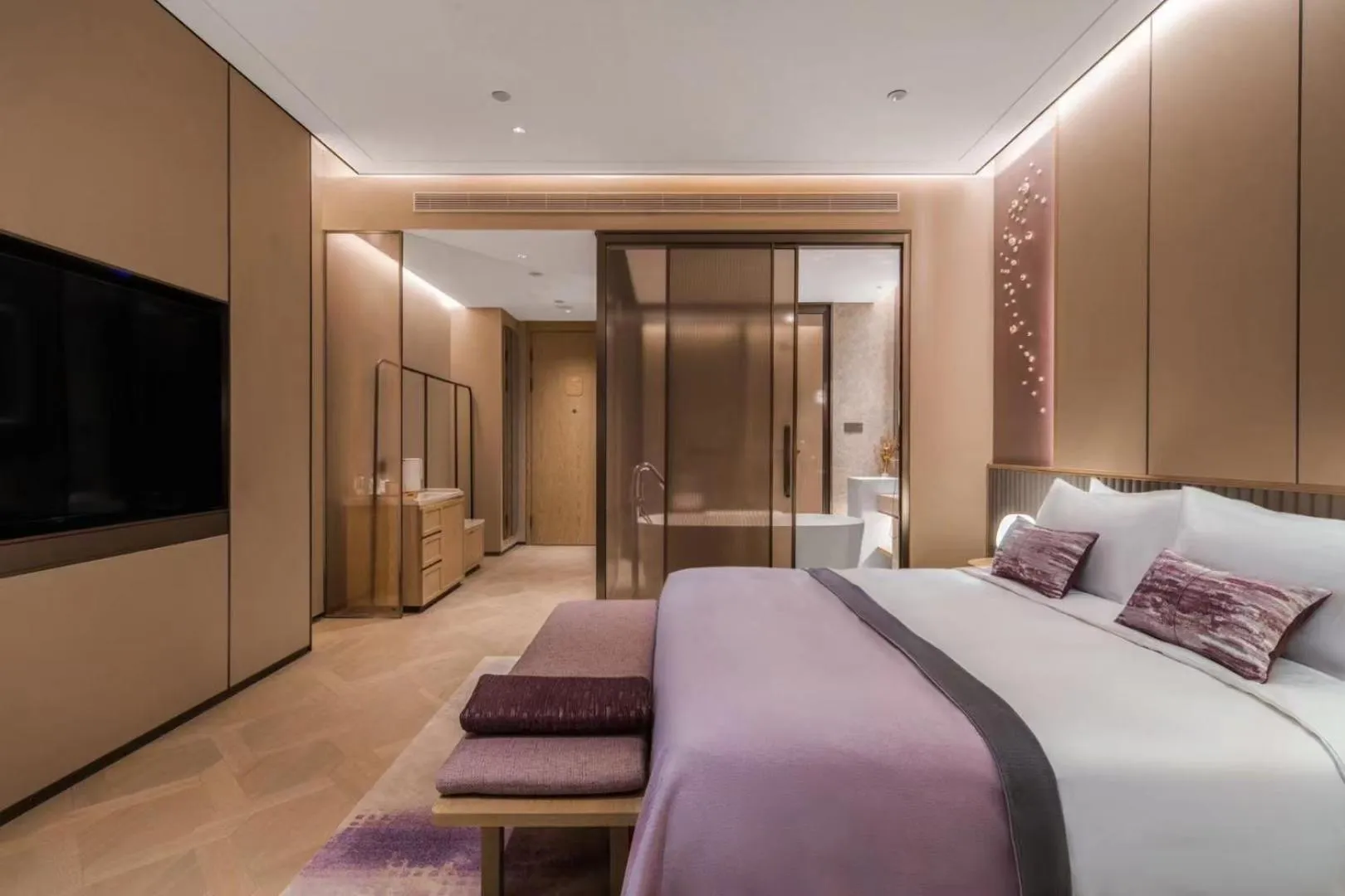 Bed in Suzhou Xushuguan Blossm House