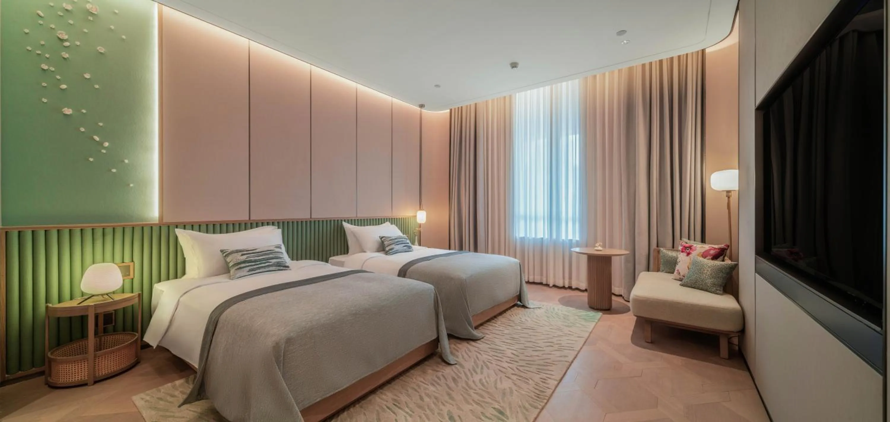 Photo of the whole room, Bed in Suzhou Xushuguan Blossm House