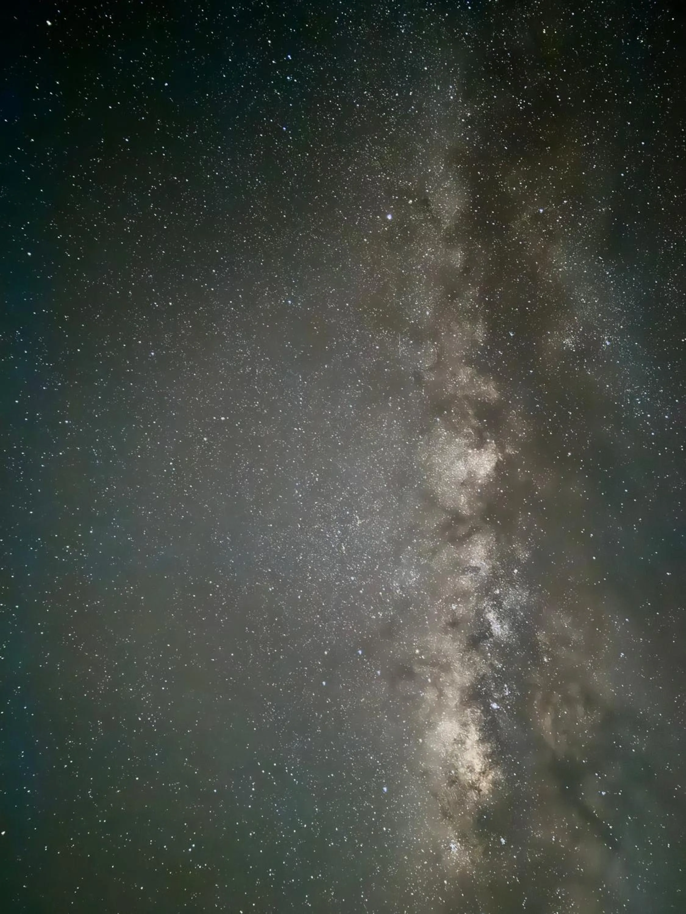 Night in 日初雲來民宿