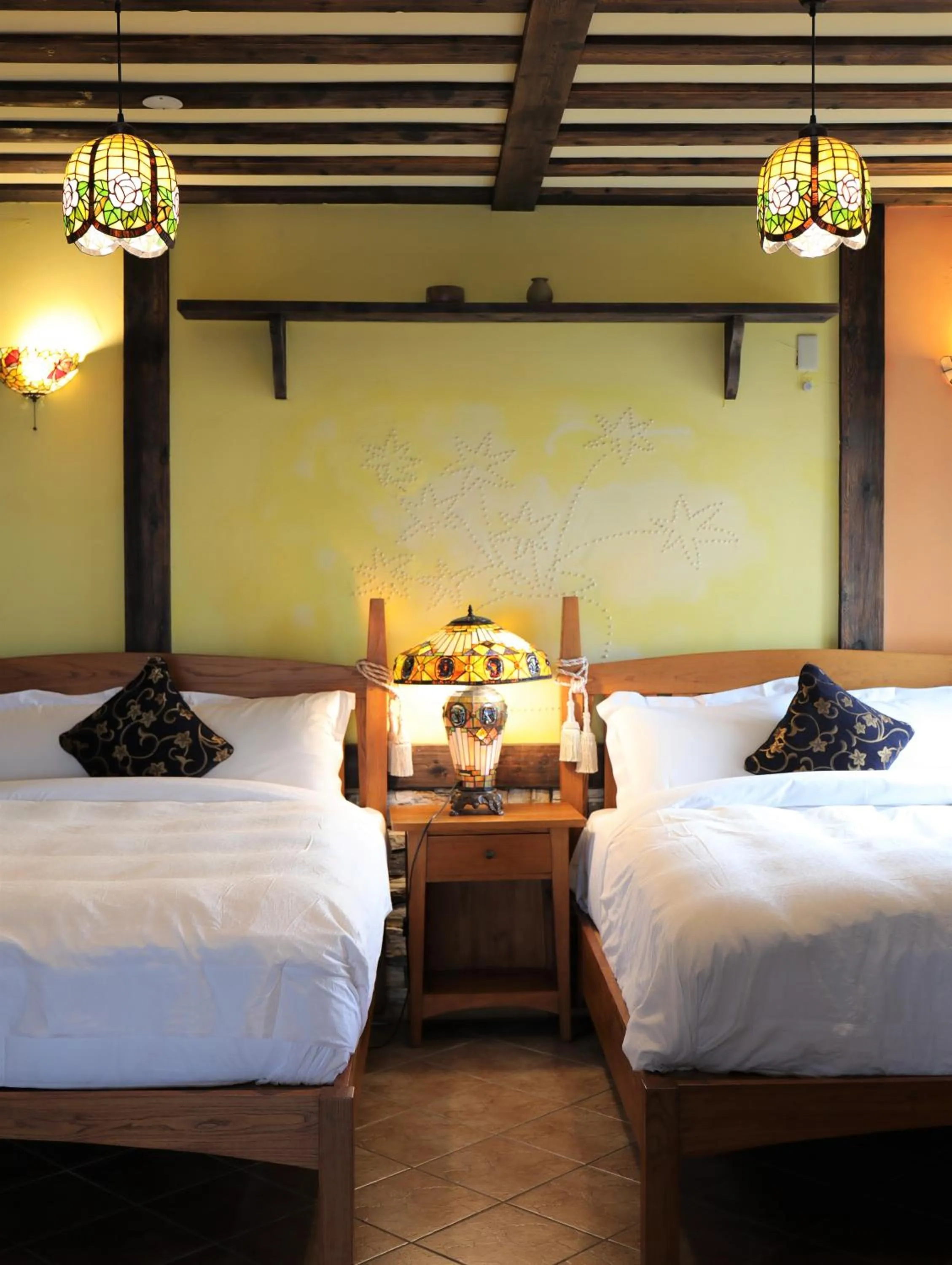 Bedroom, Bed in 日初雲來民宿