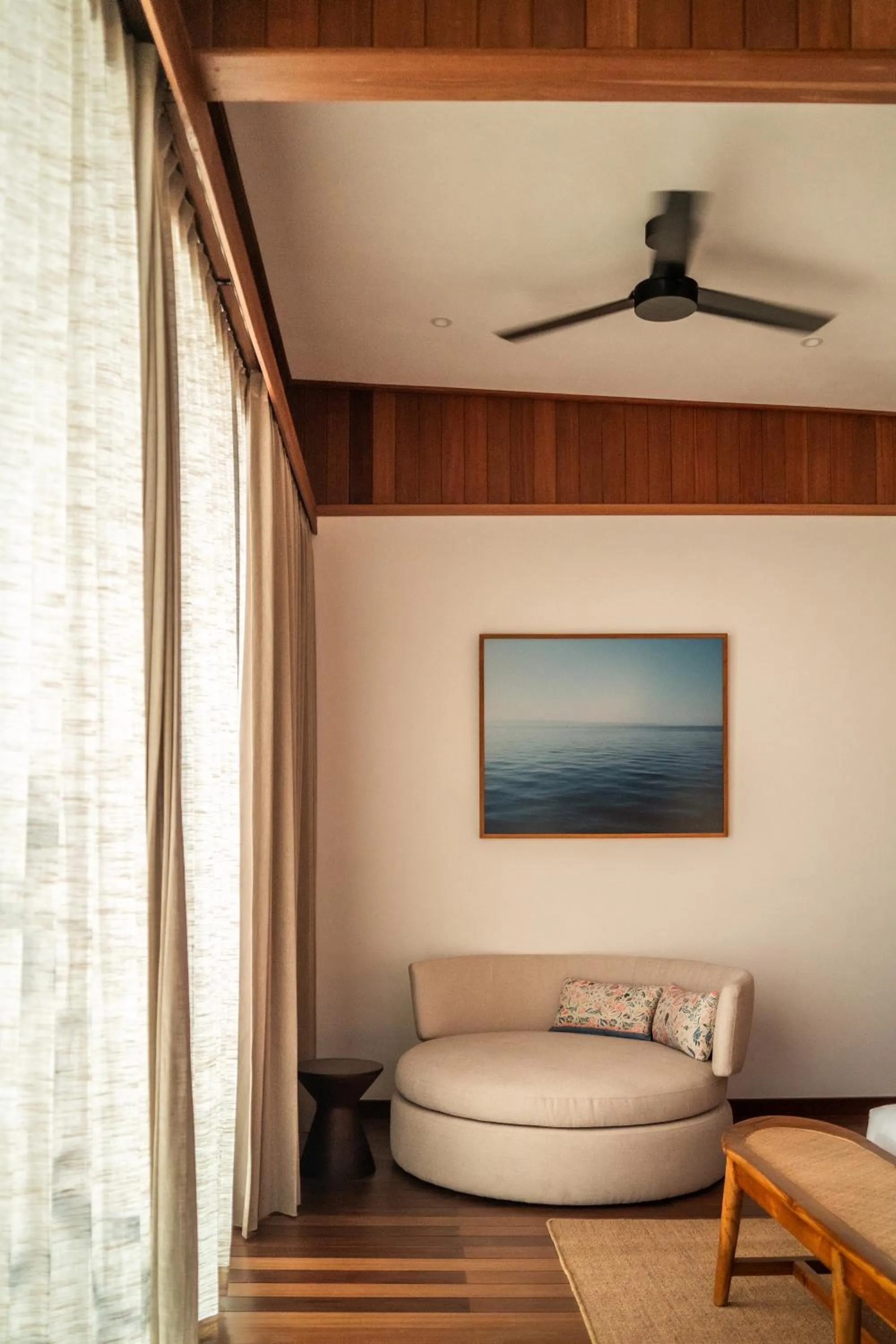 Living room in Ocean View Villas by Grün