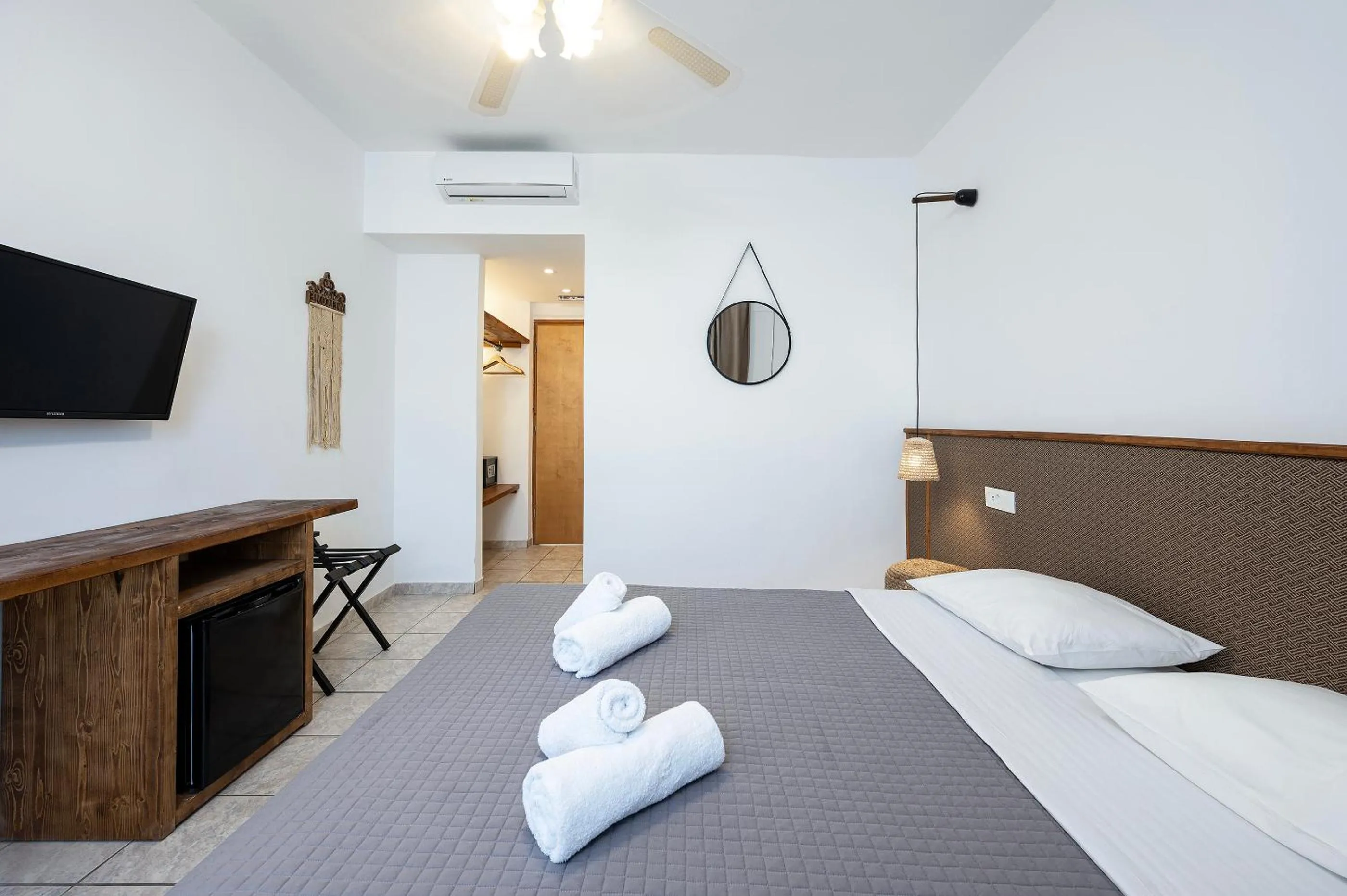 Bedroom, Bed in Aegean Bay Hotel