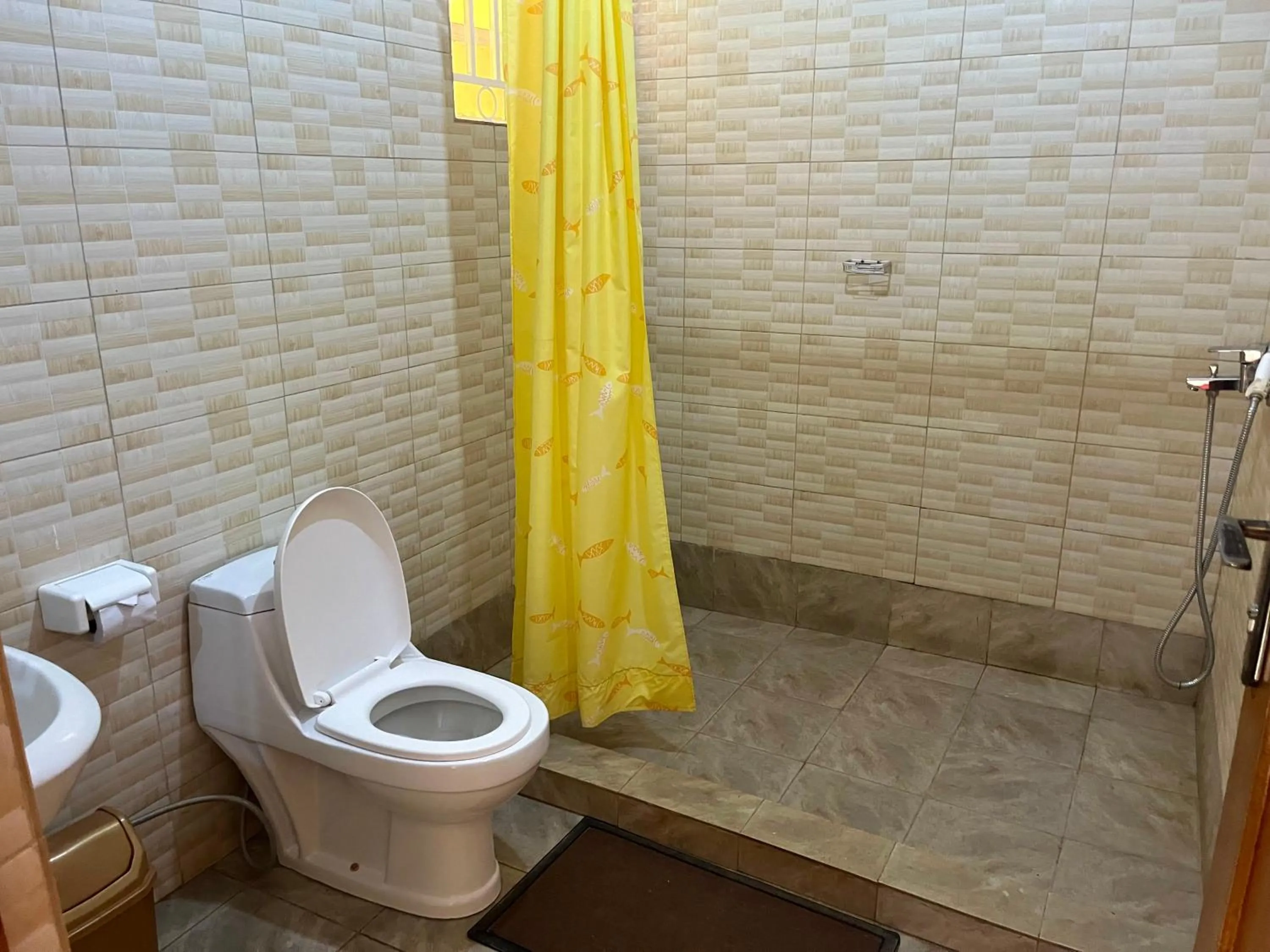 Lavic Country Resort Adjumani