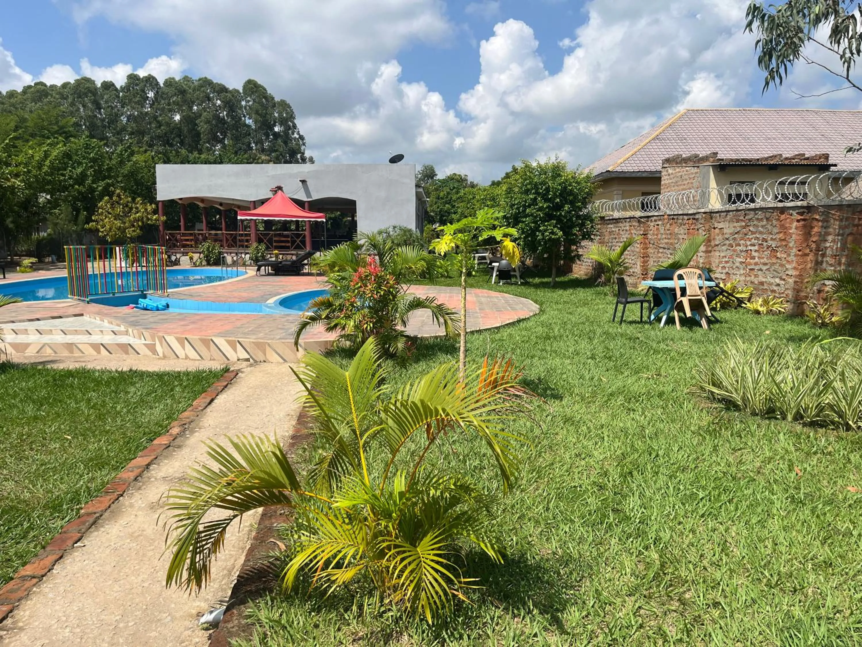 Lavic Country Resort Adjumani