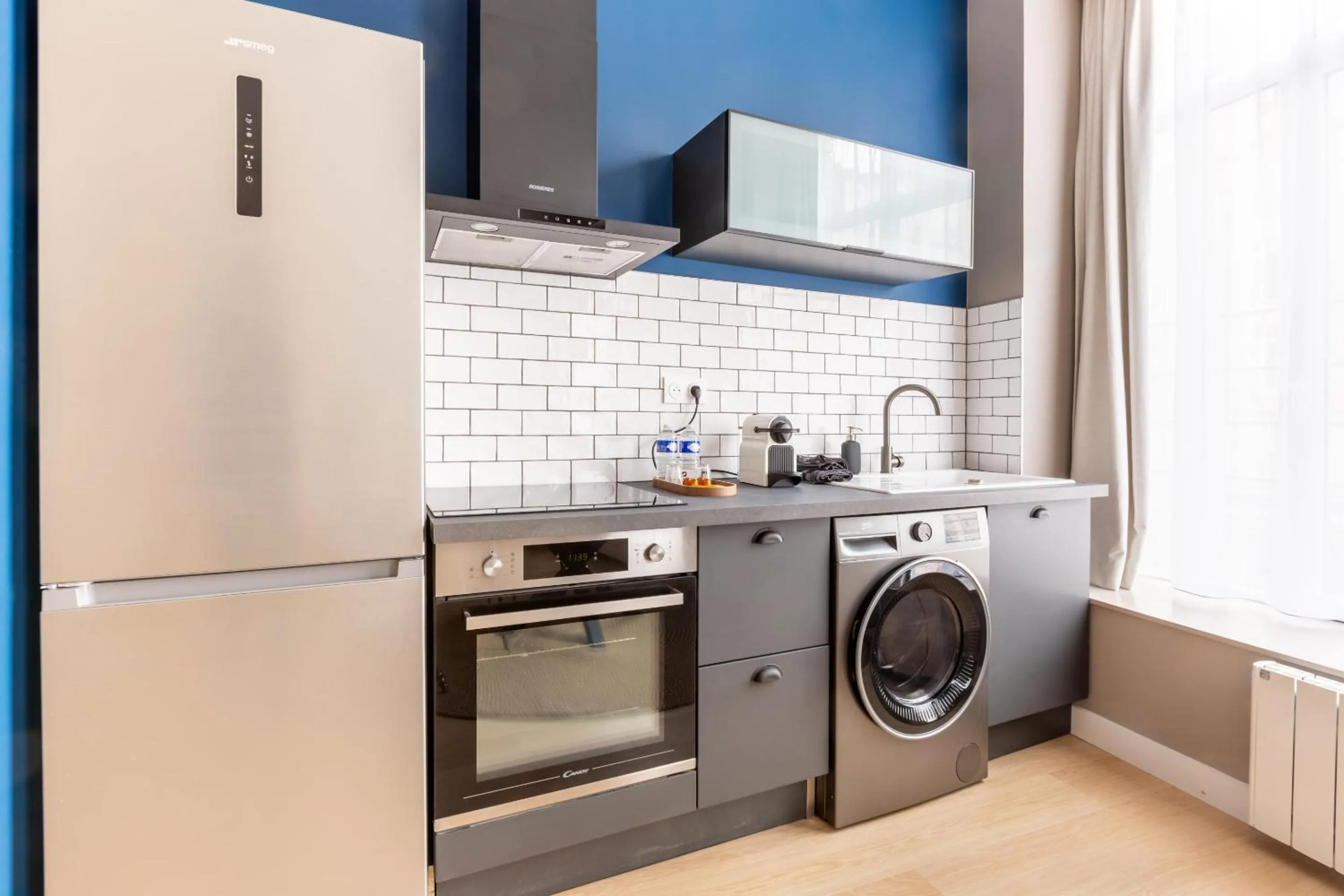 Kitchen or kitchenette in Au Chat Qui Dort Lille - Gare