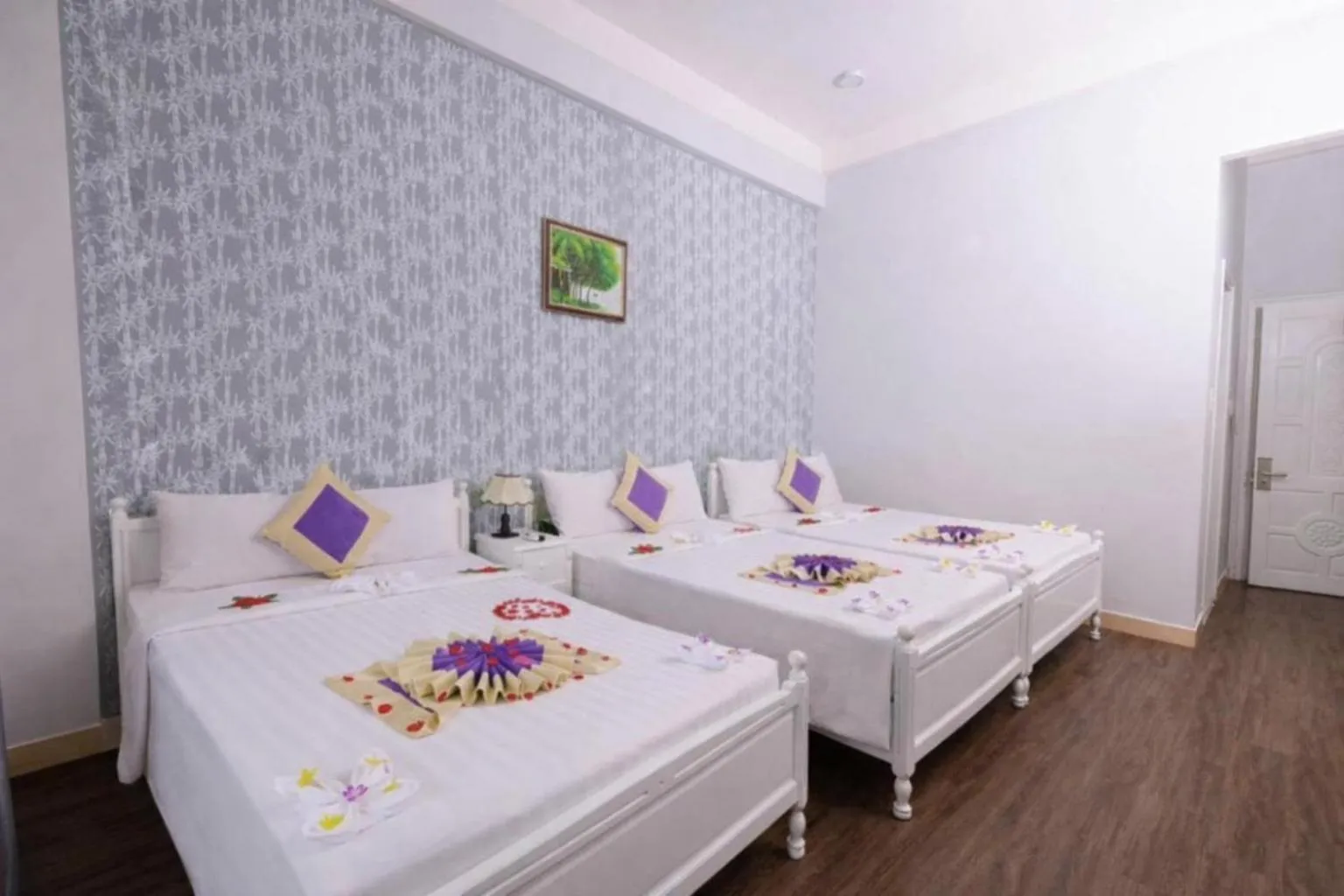 Bedroom, Bed in CCT Luxury Hotel