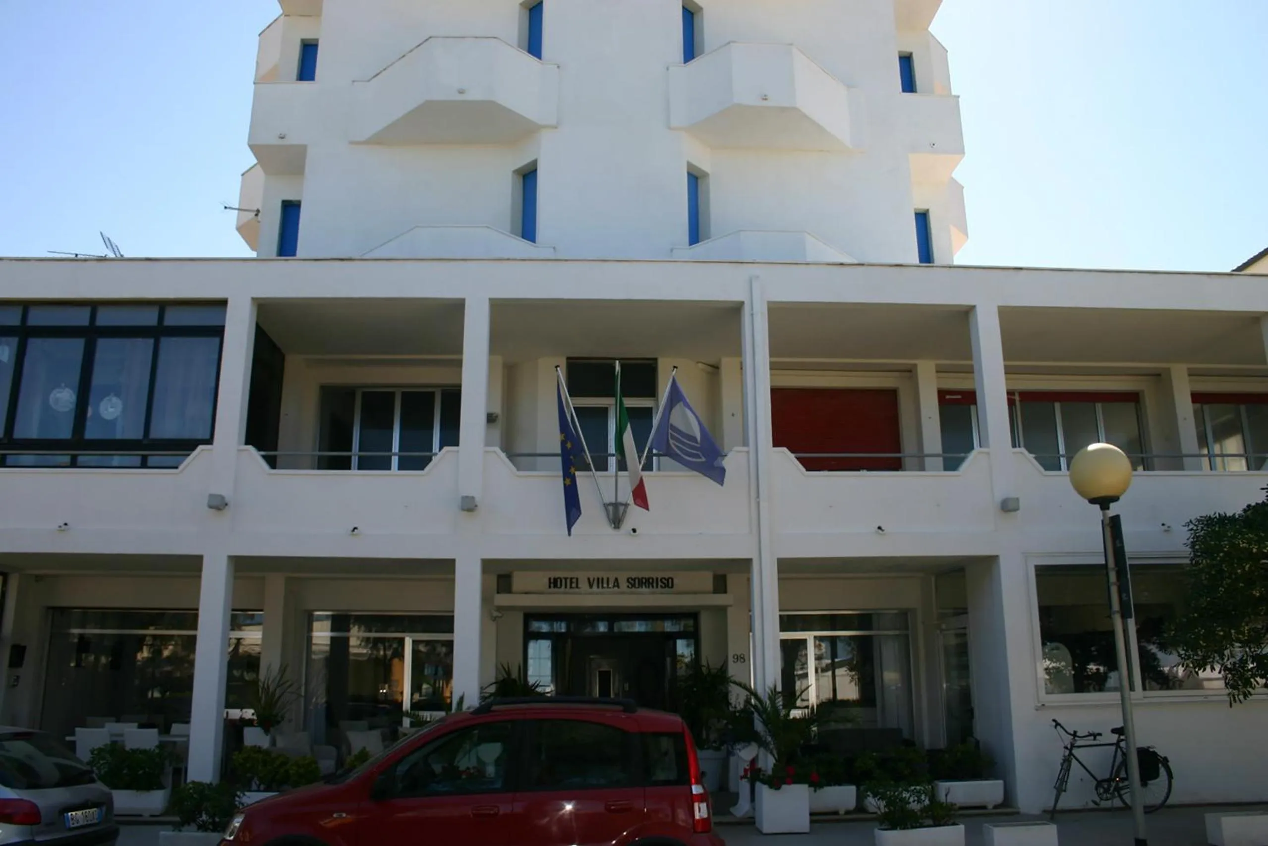 Facade/entrance in Hotel Villa Sorriso