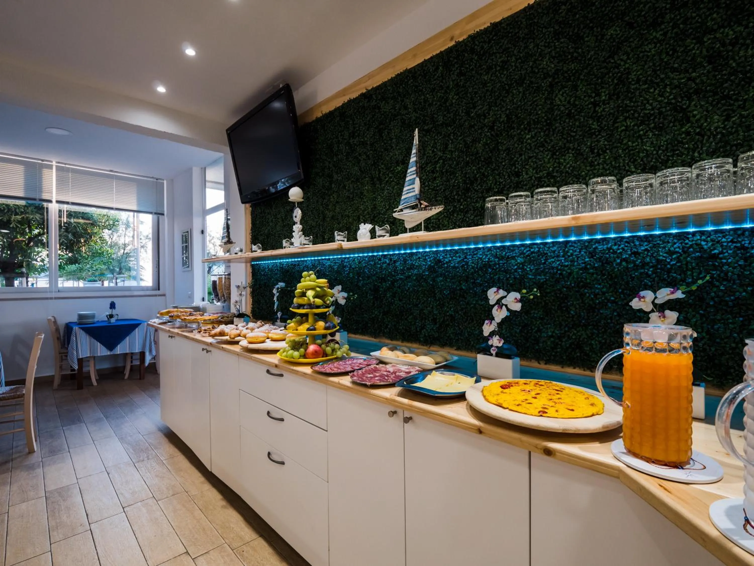 Breakfast in Hotel Villa Sorriso