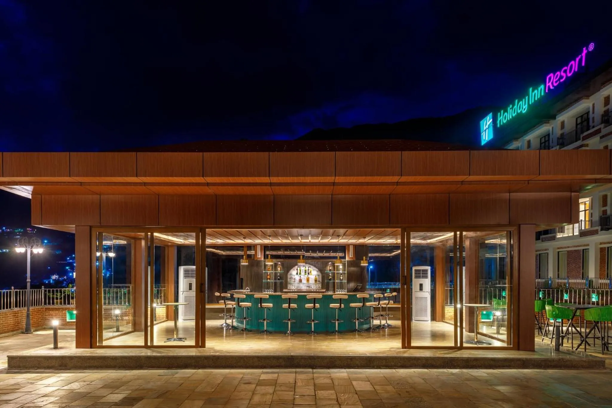 Lounge or bar in Holiday Inn Resort Kathmandu Budhanilkantha by IHG