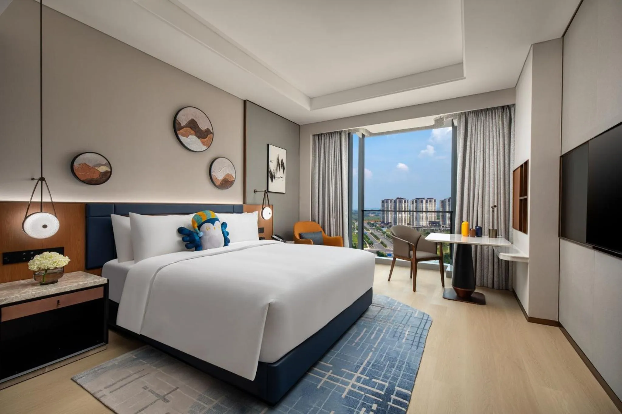 Photo of the whole room, Bed in voco Jincheng Danhe by IHG