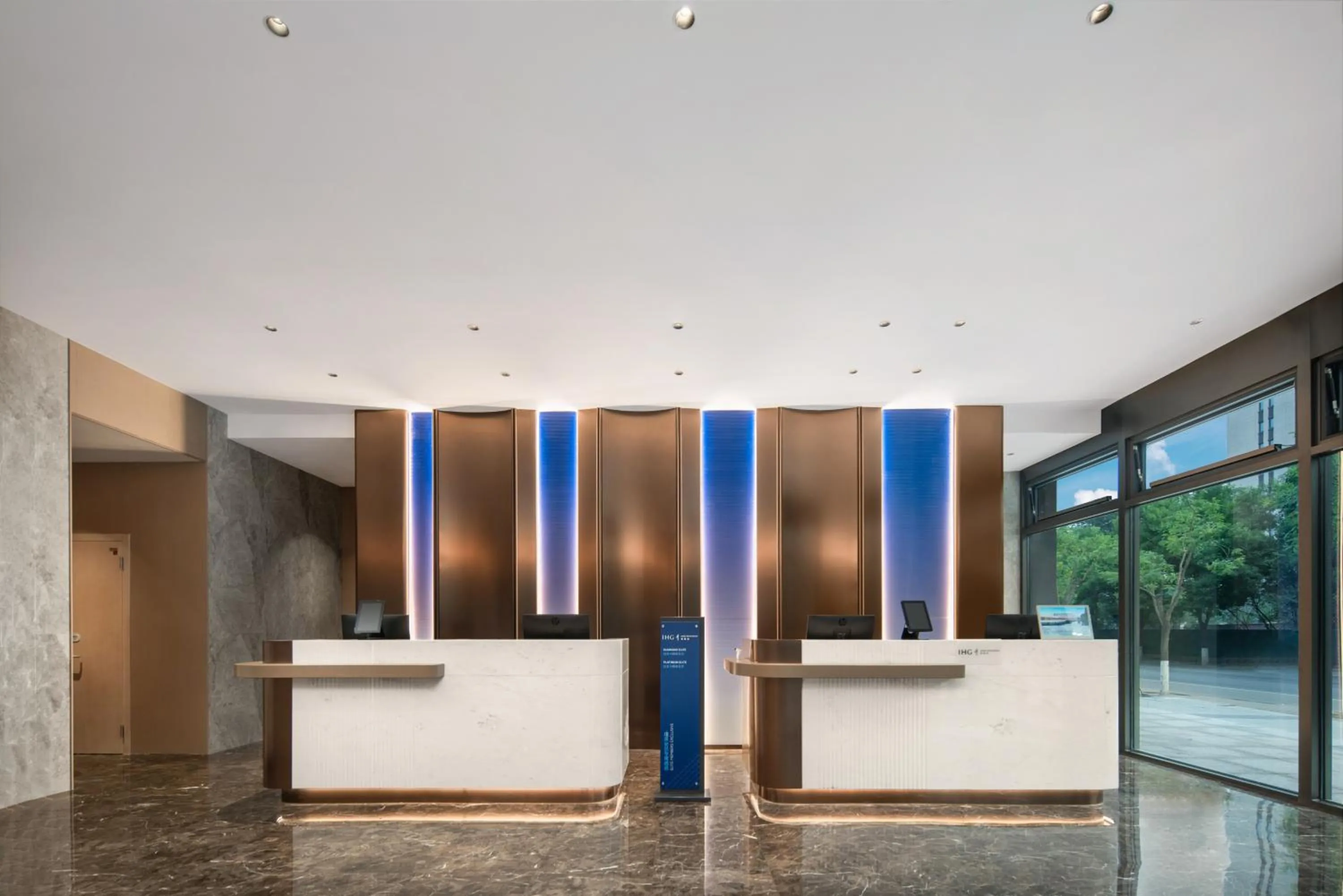 Lobby or reception in Holiday Inn Express Beijing Mentougou by IHG