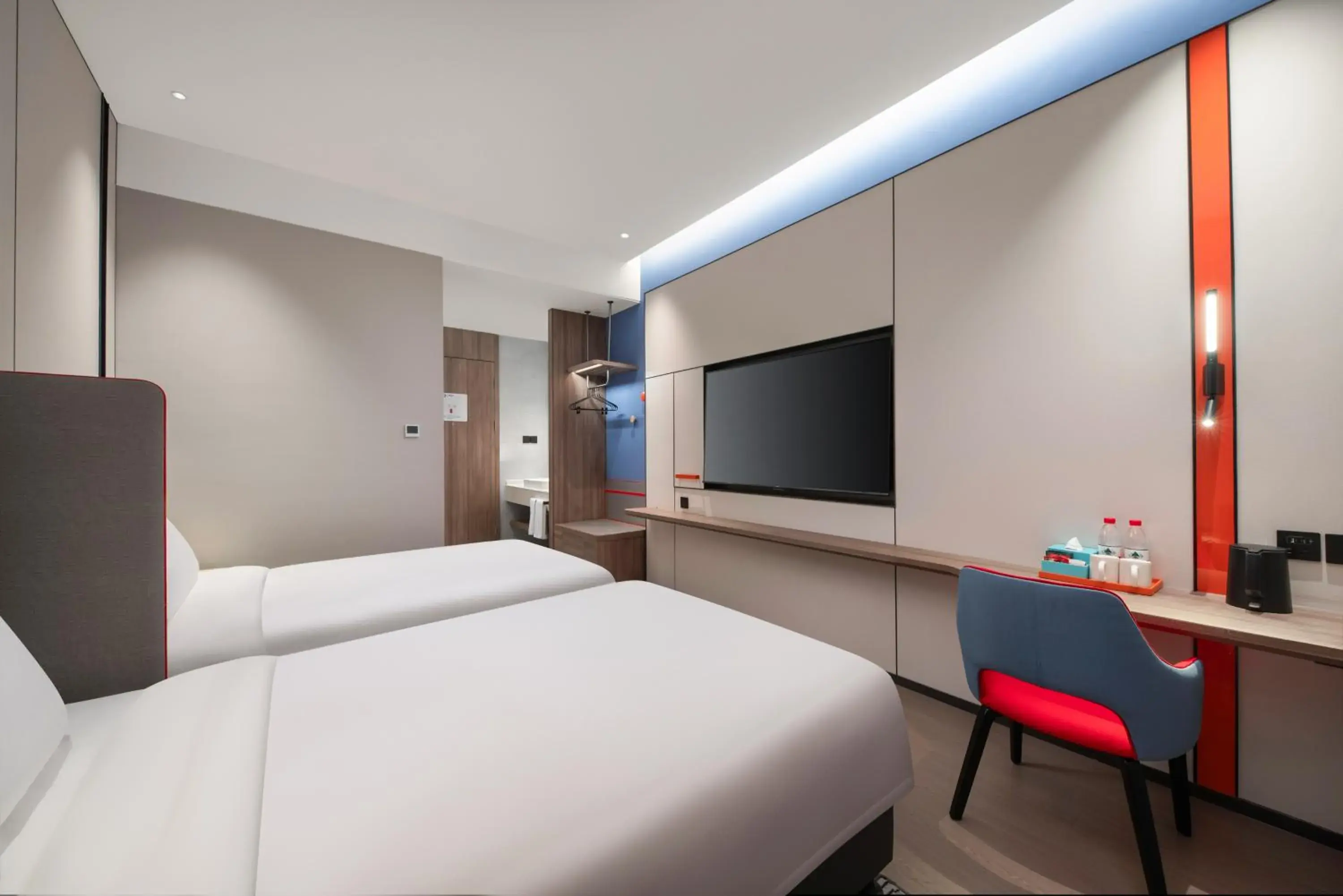 Double Room with Two Double Beds - Mobility Accessible in Holiday Inn Express Beijing Mentougou by IHG Double Room with Two Double Beds - Mobility Accessible in Holiday Inn Express Beijing Mentougou by IHG