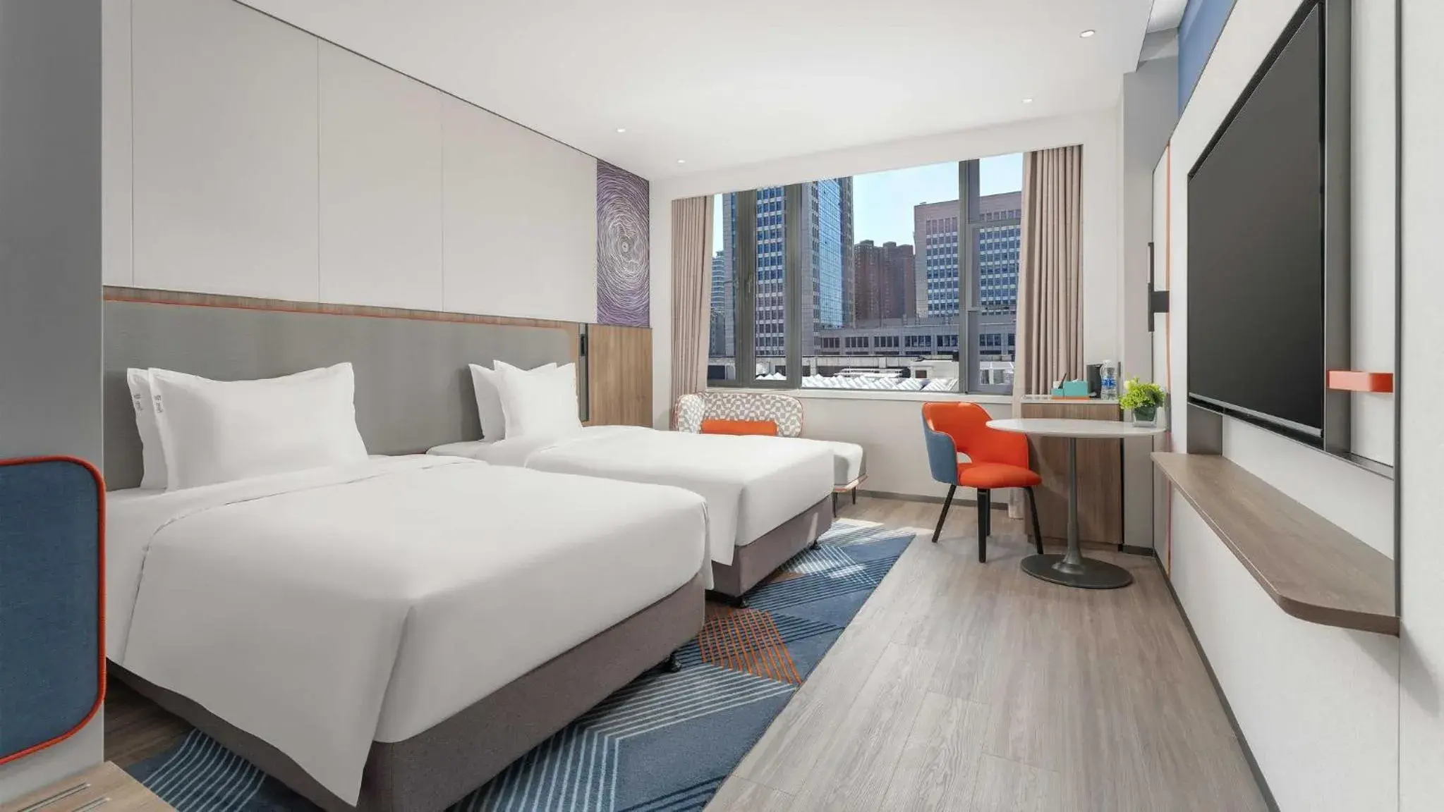 Standard Double Room with Two Double Beds in Holiday Inn Express Wuhan Jinyin Lake Standard Double Room with Two Double Beds in Holiday Inn Express Wuhan Jinyin Lake