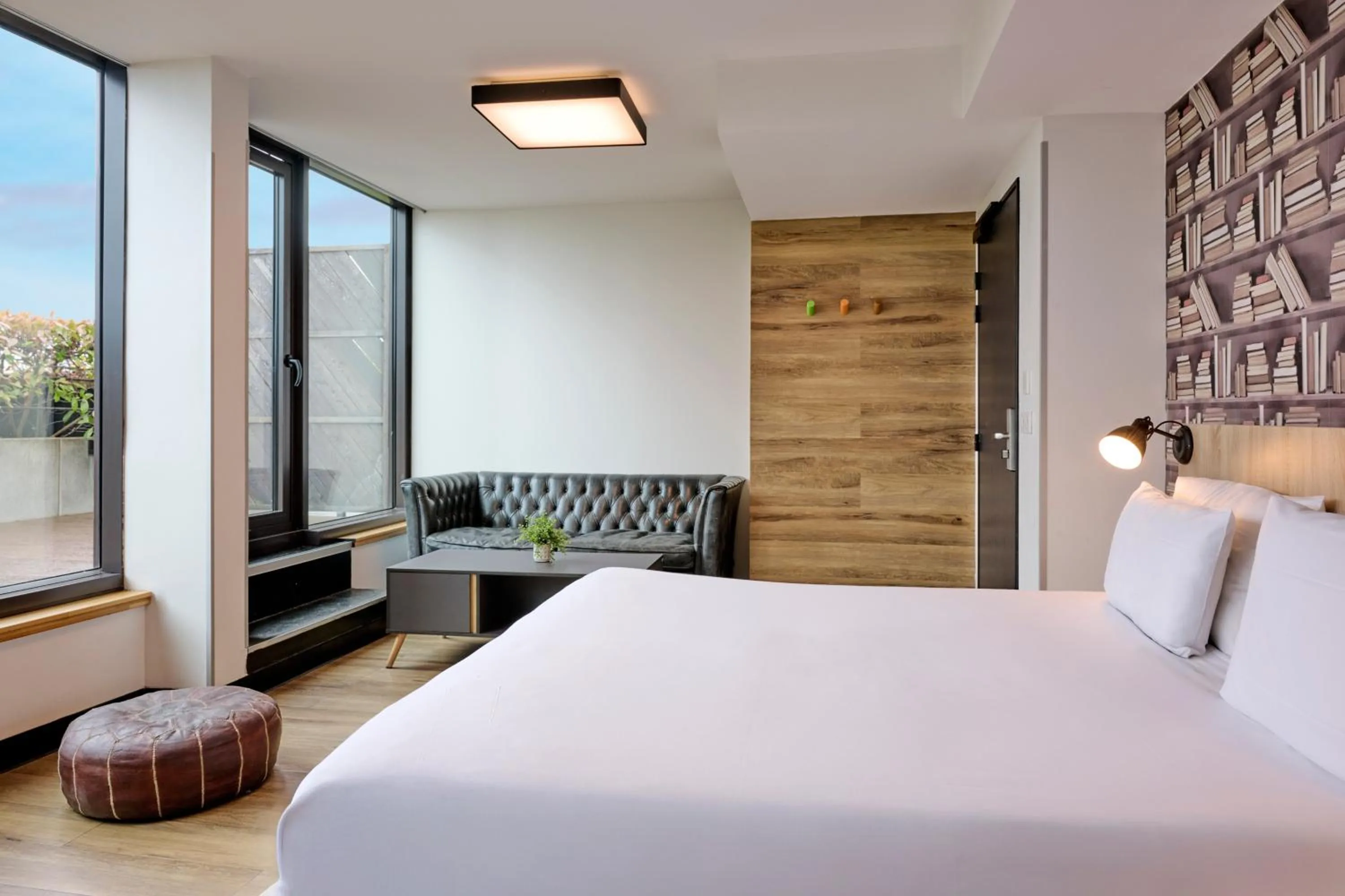 Bedroom, Bed in Generator Paris