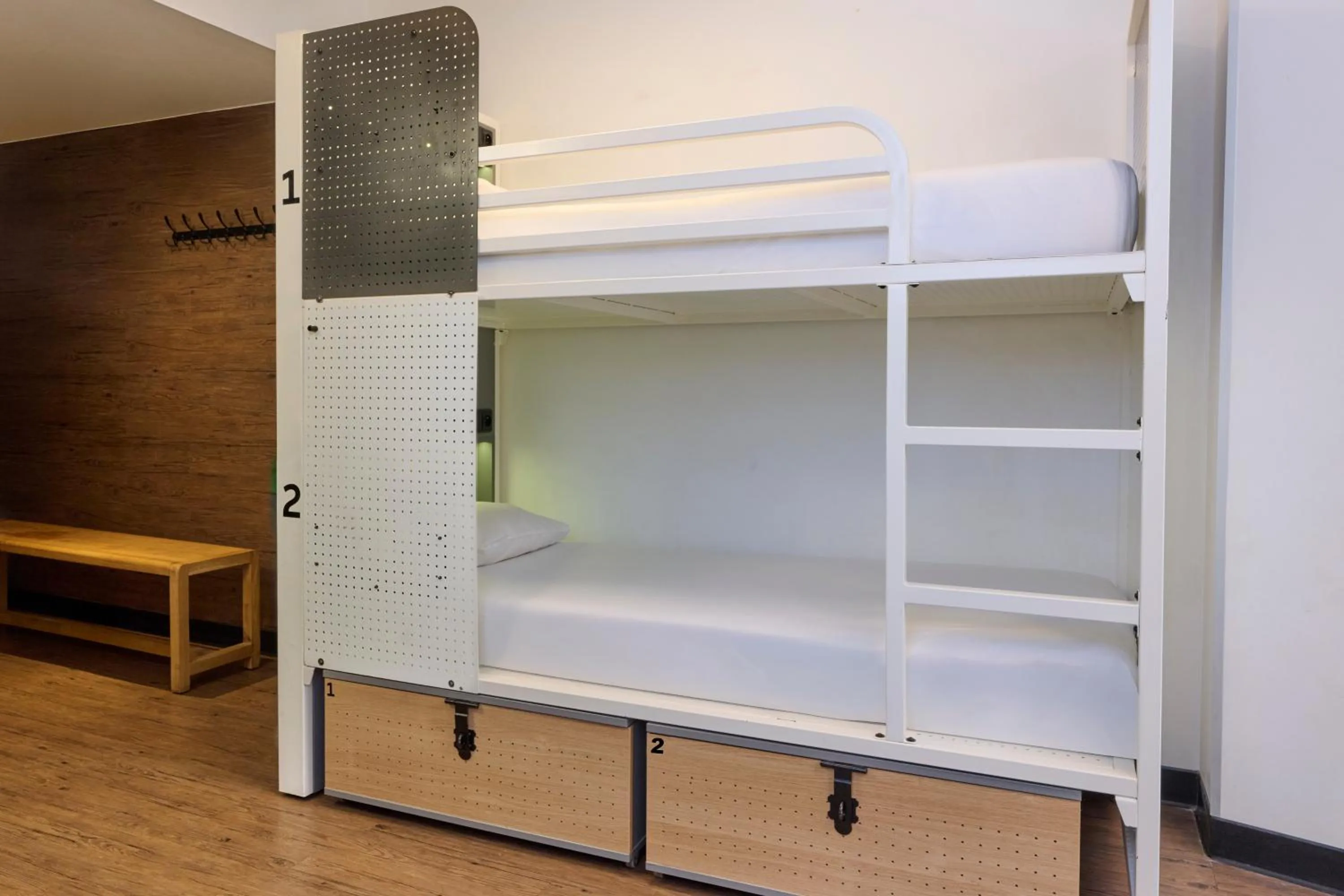 Bed in Generator Paris