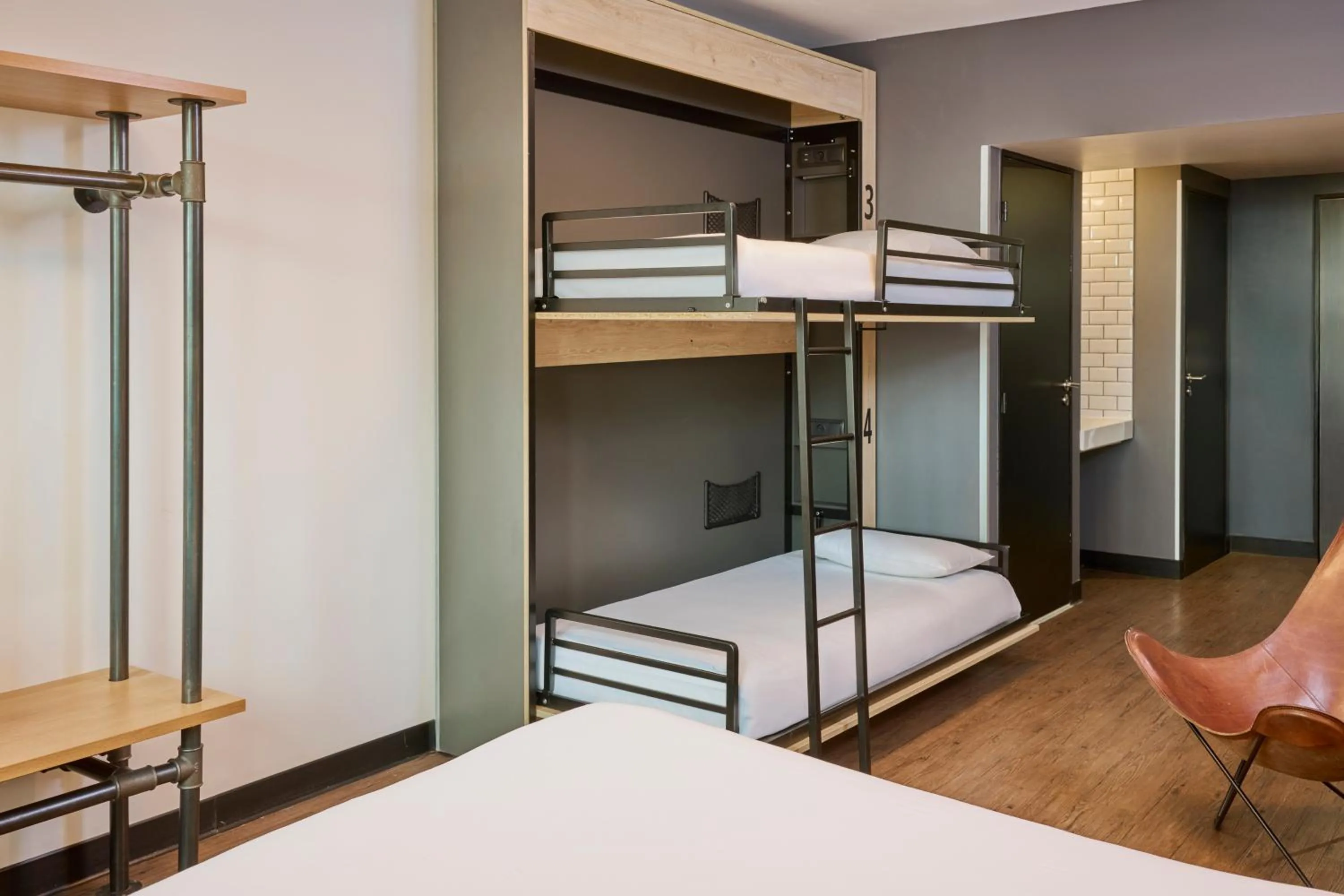 Bed in Generator Paris