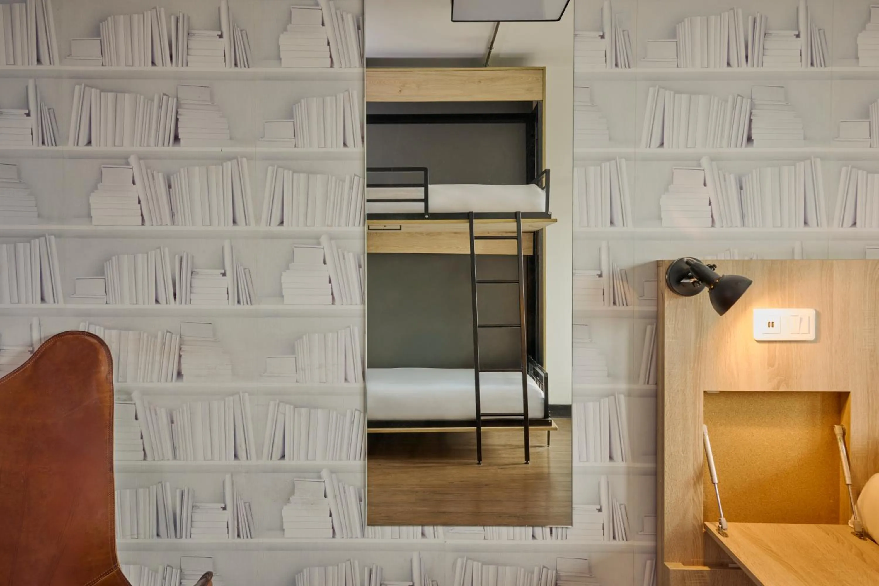 Bed in Generator Paris