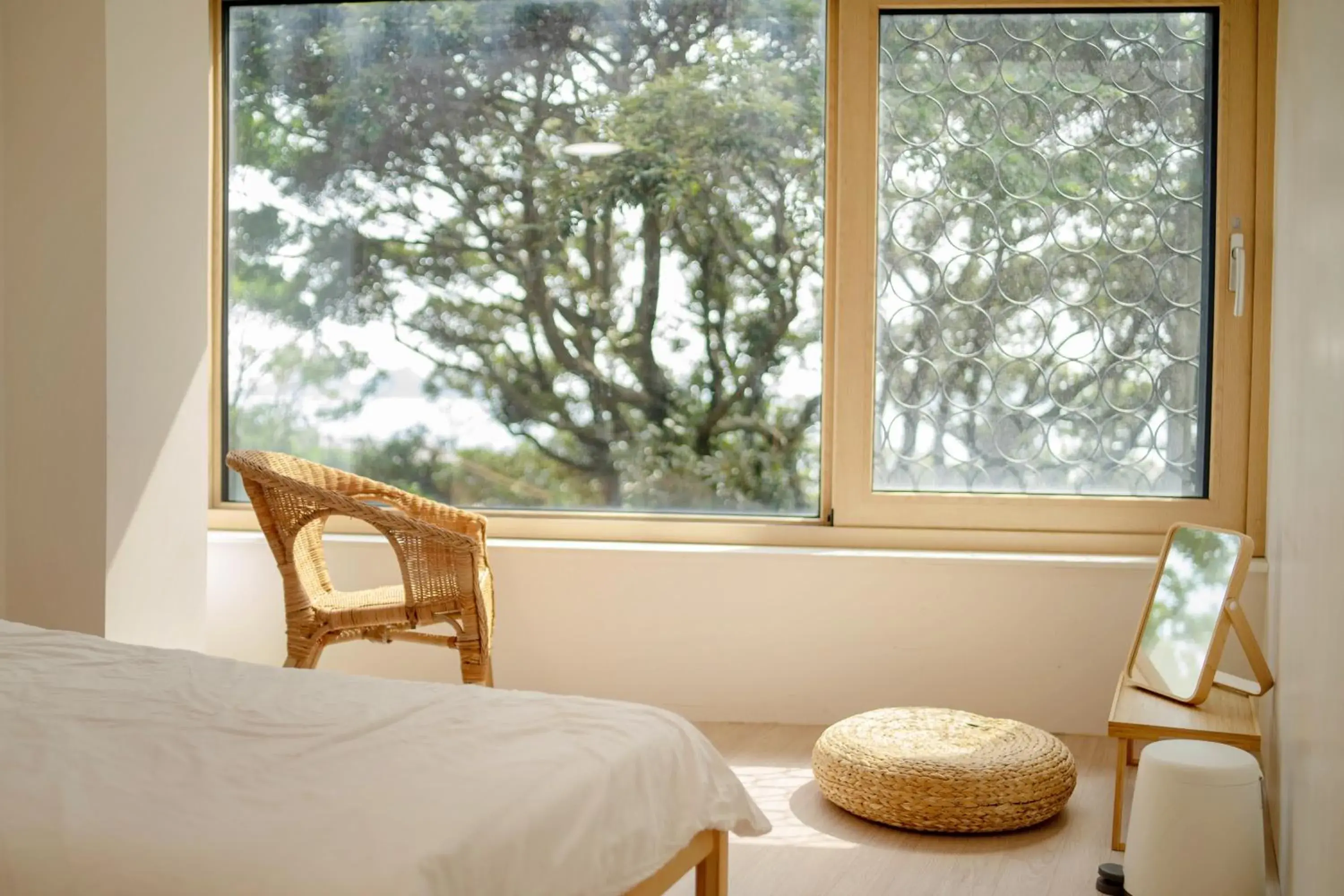 Double Room with Sea View in Backpackers Villa Double Room with Sea View in Backpackers Villa