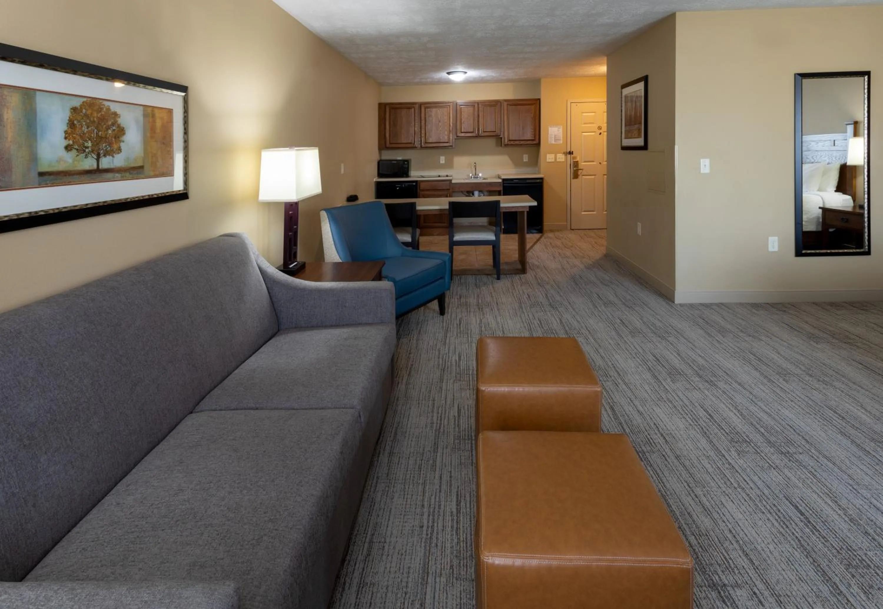 Living room in GrandStay Inn & Suites of Luverne