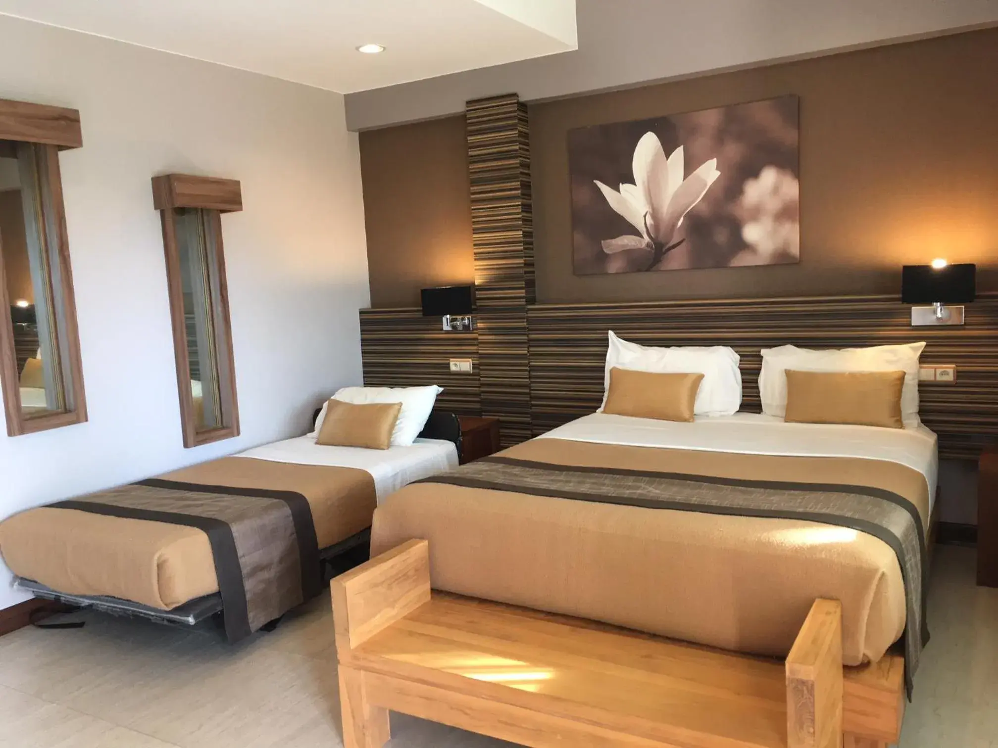 Double or Twin Room with Garden View in Hotel Colibri Double or Twin Room with Garden View in Hotel Colibri