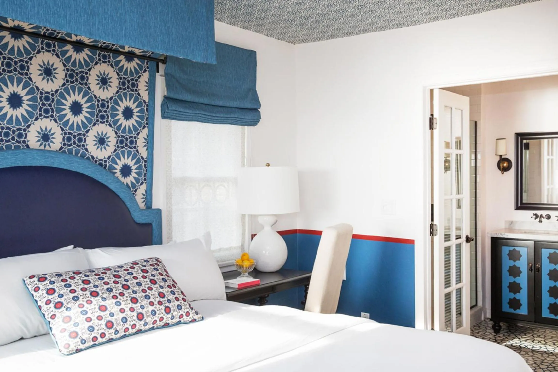 Bed in Casa Laguna Hotel & Spa