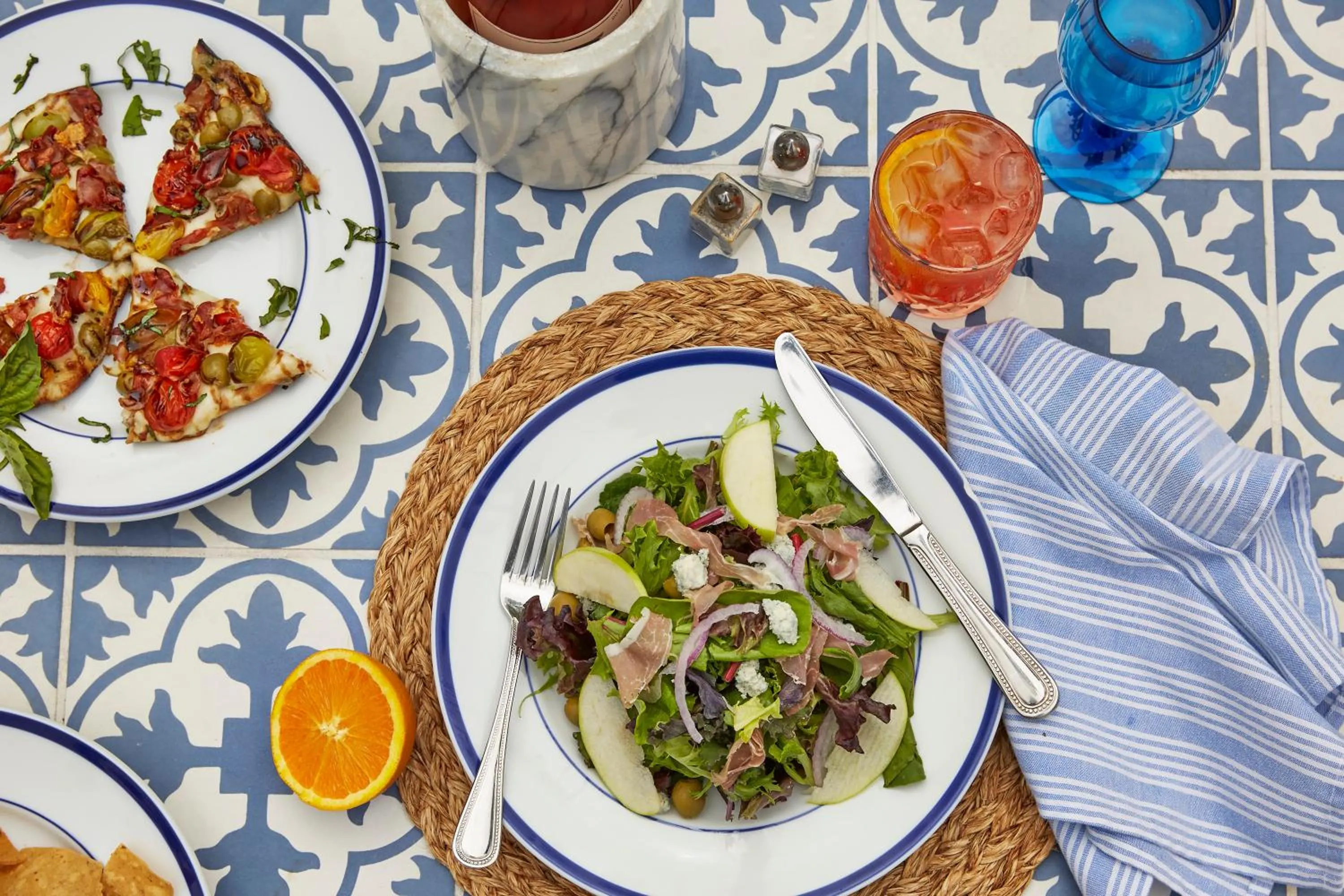 Food and drinks in Casa Laguna Hotel & Spa