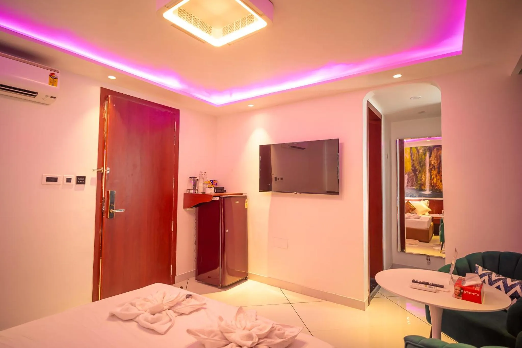 Photo of the whole room, Bed in J60 Suites, Ashok Vihar - Near Netaji Subhash Place