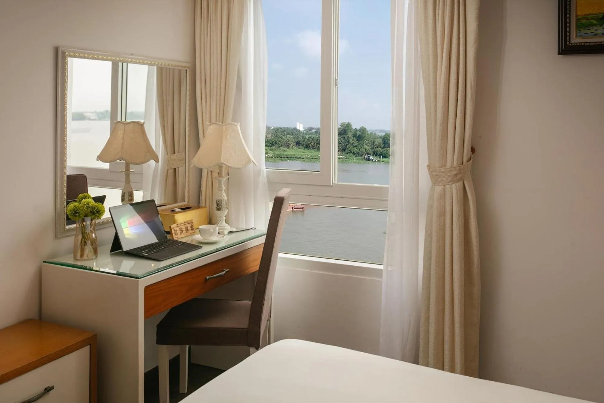 Natural landscape, Bed in Nesta Hotel Can Tho