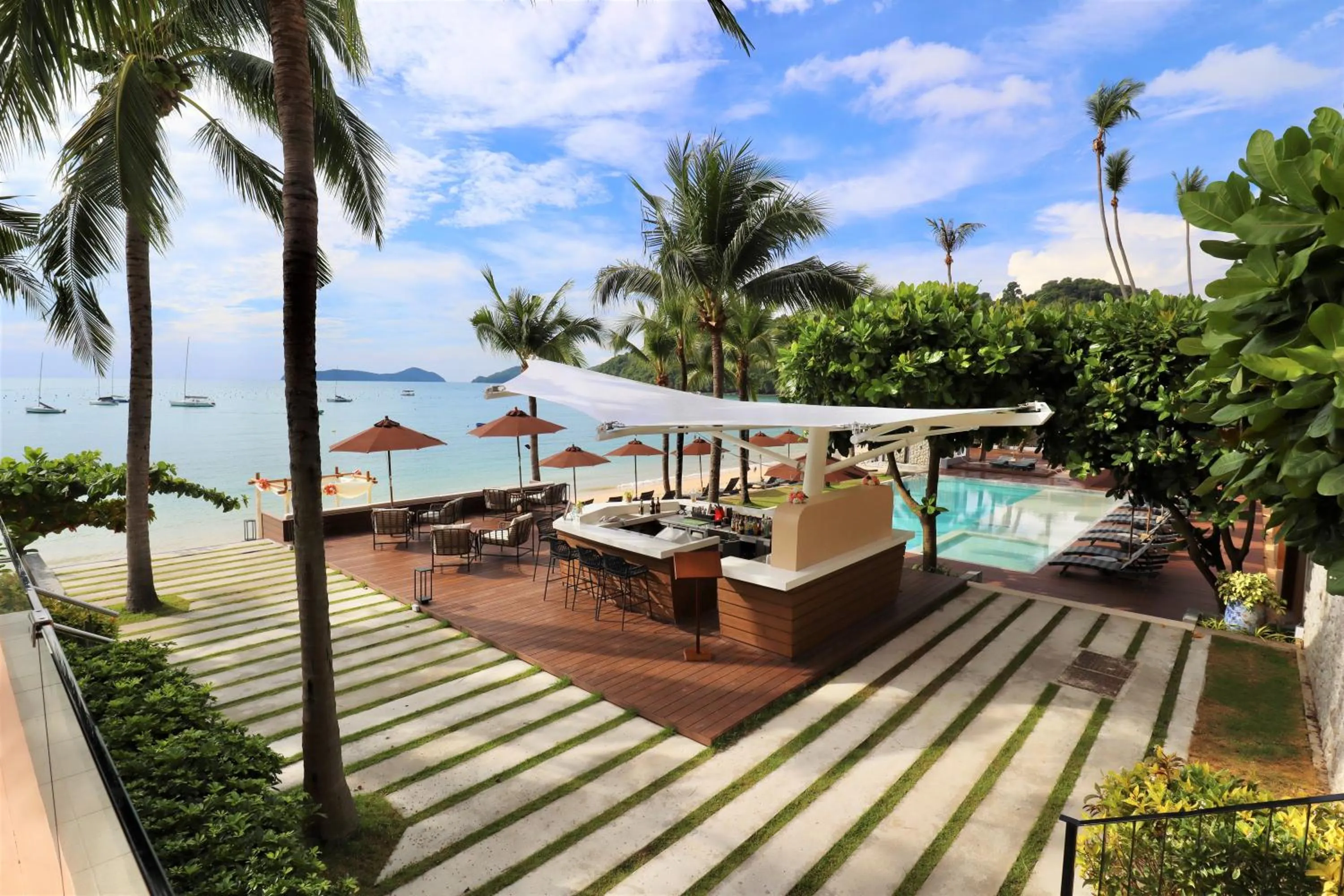 Restaurant/places to eat in Bandara Pool Villas, Phuket