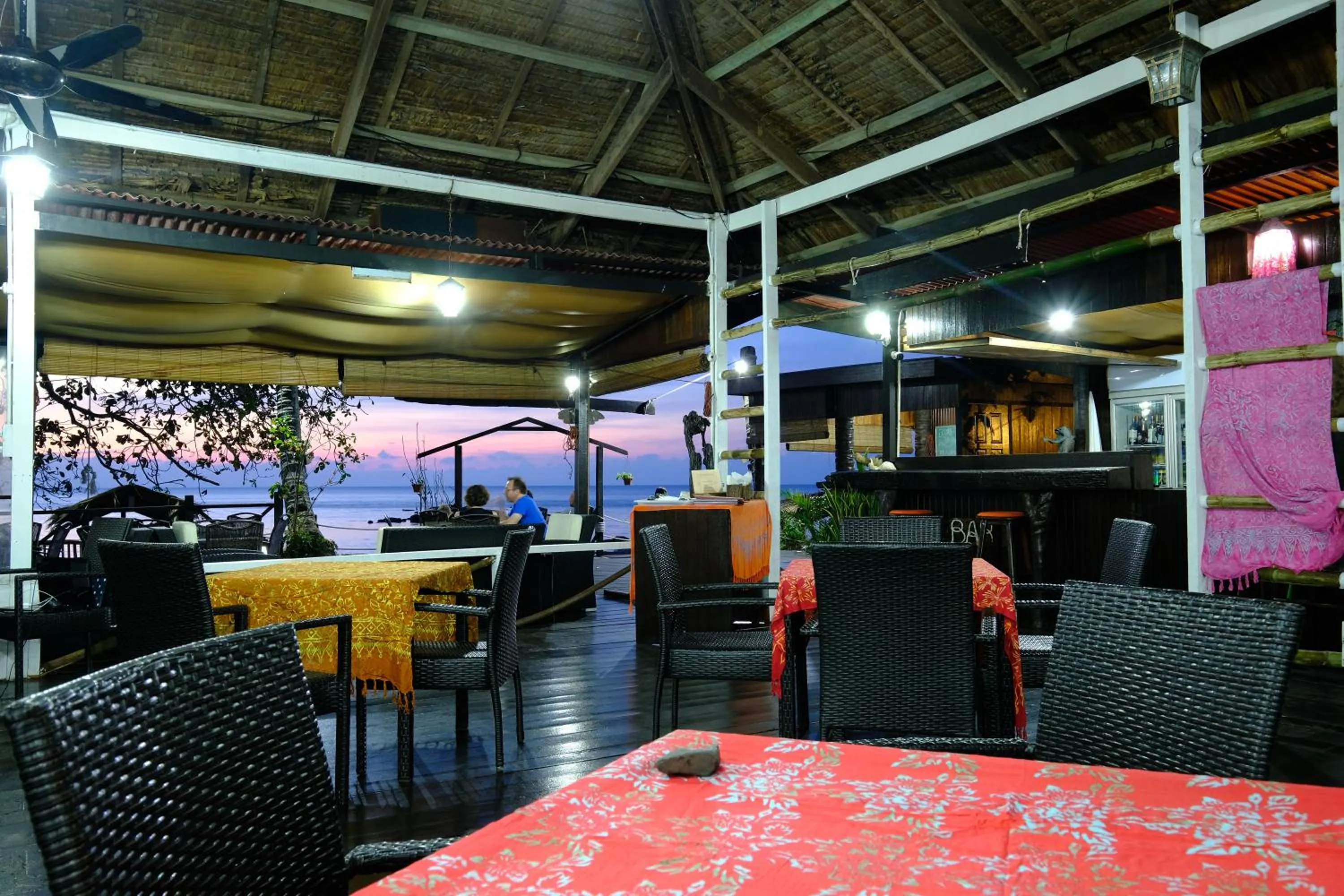 Restaurant/places to eat in Melina Beach Resort
