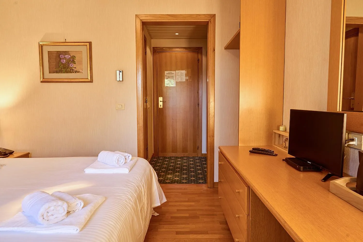 Bedroom, Bed in Hotel Camigliatello