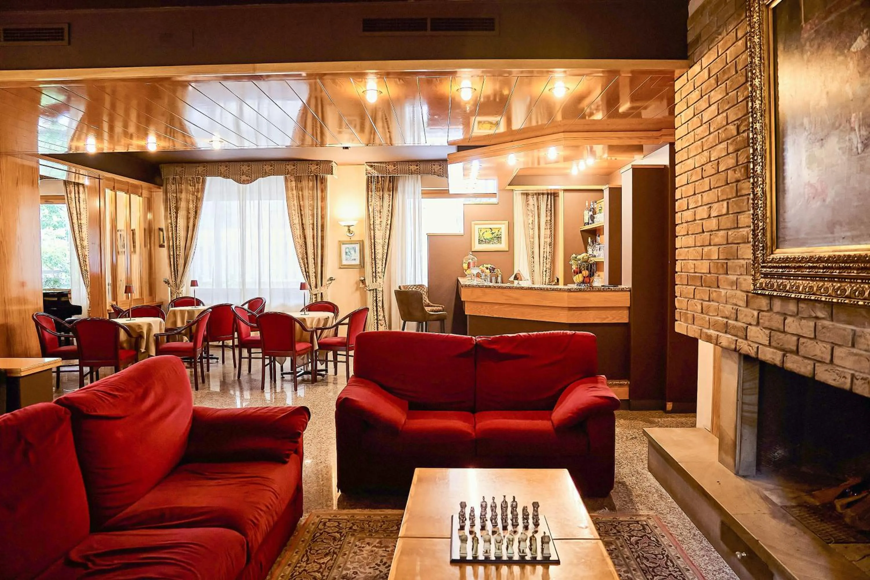 Lounge or bar in Hotel Camigliatello