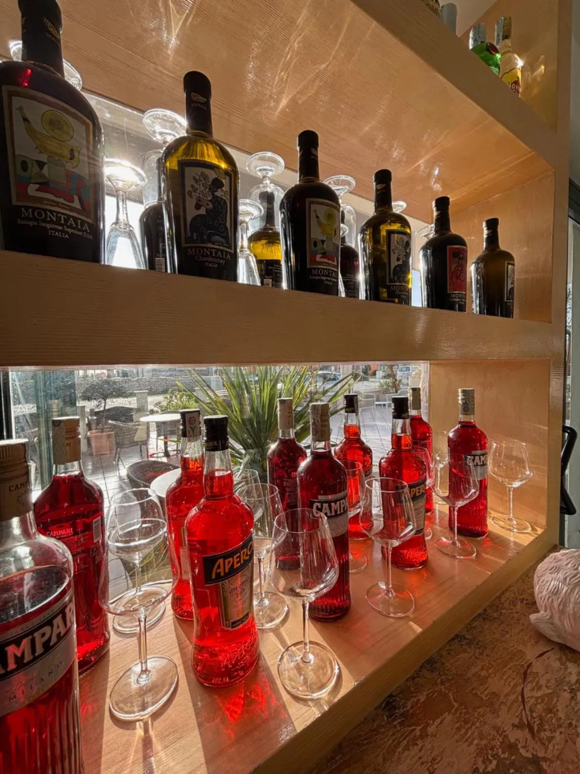 Food and drinks in Abahotel