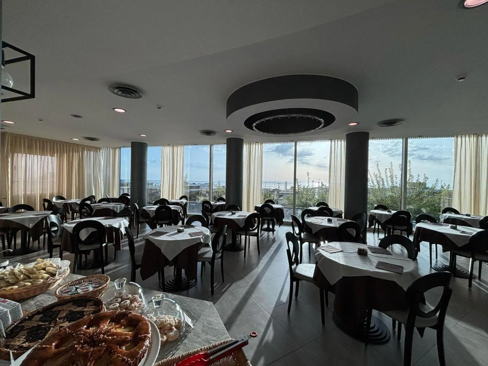 Breakfast in Abahotel