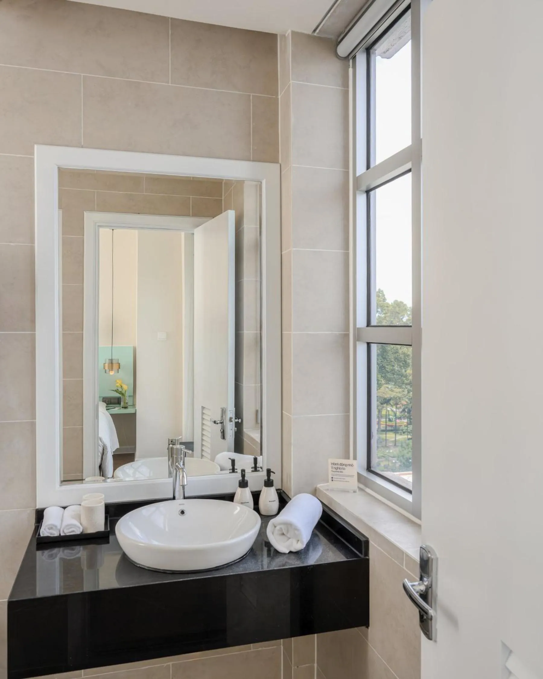 Bathroom in M Village Hotel Tao Đàn Park