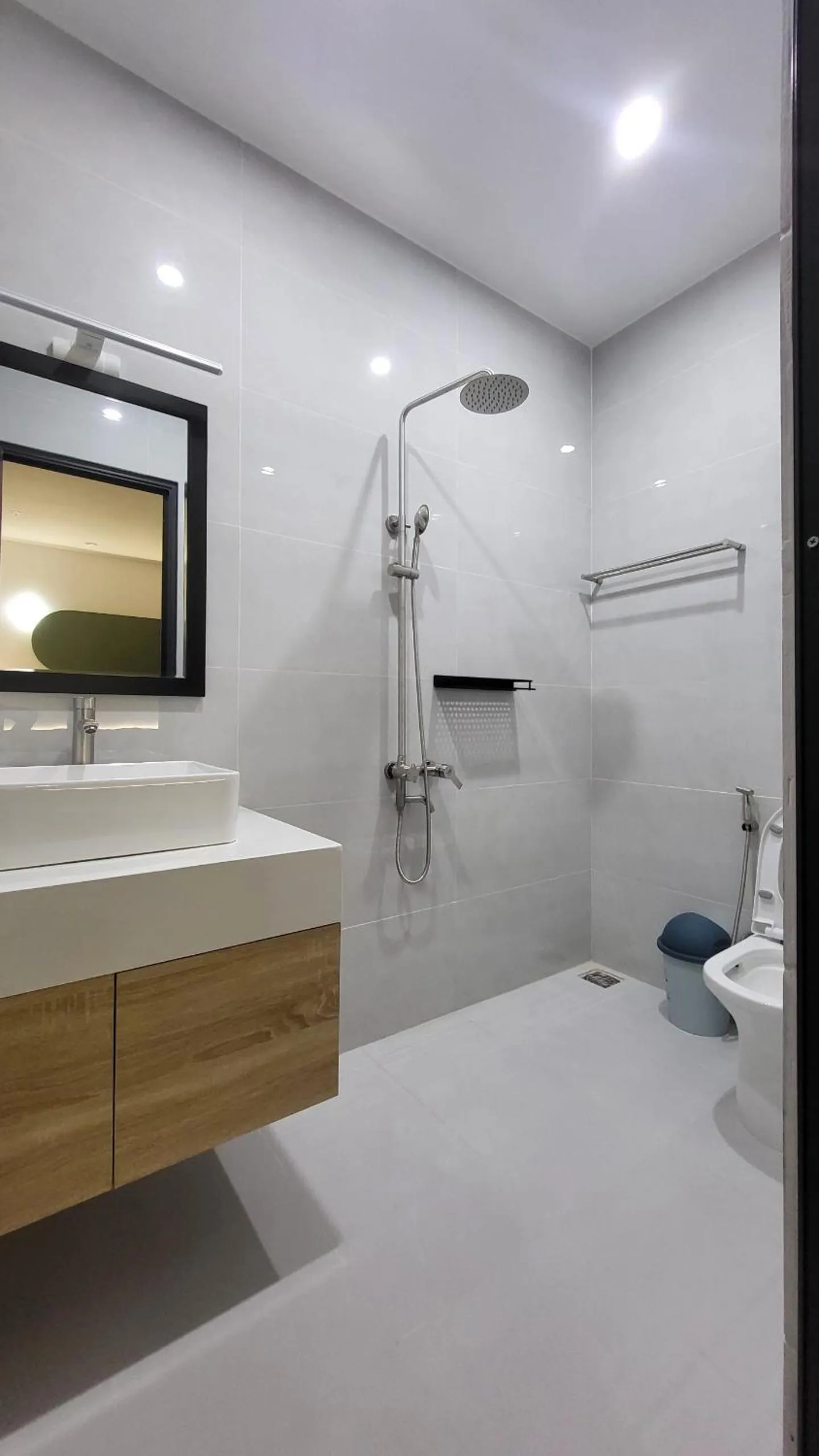 Shower in Flower Home KHE SANH 1