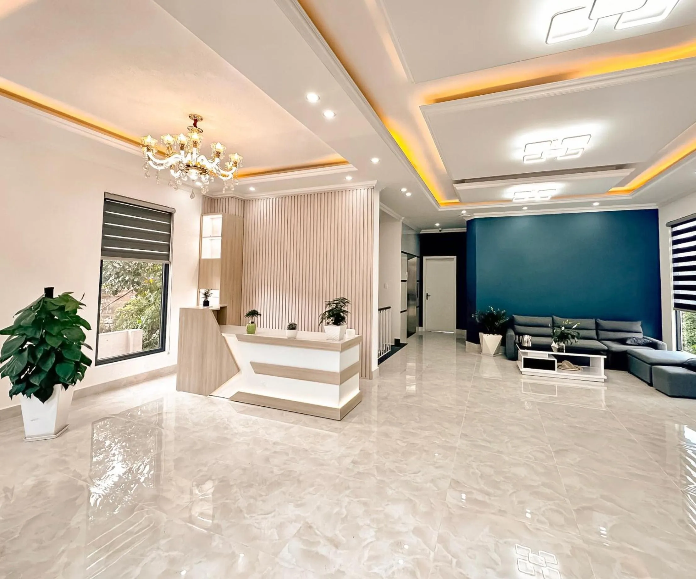 Communal lounge/ TV room in Flower Home KHE SANH 1