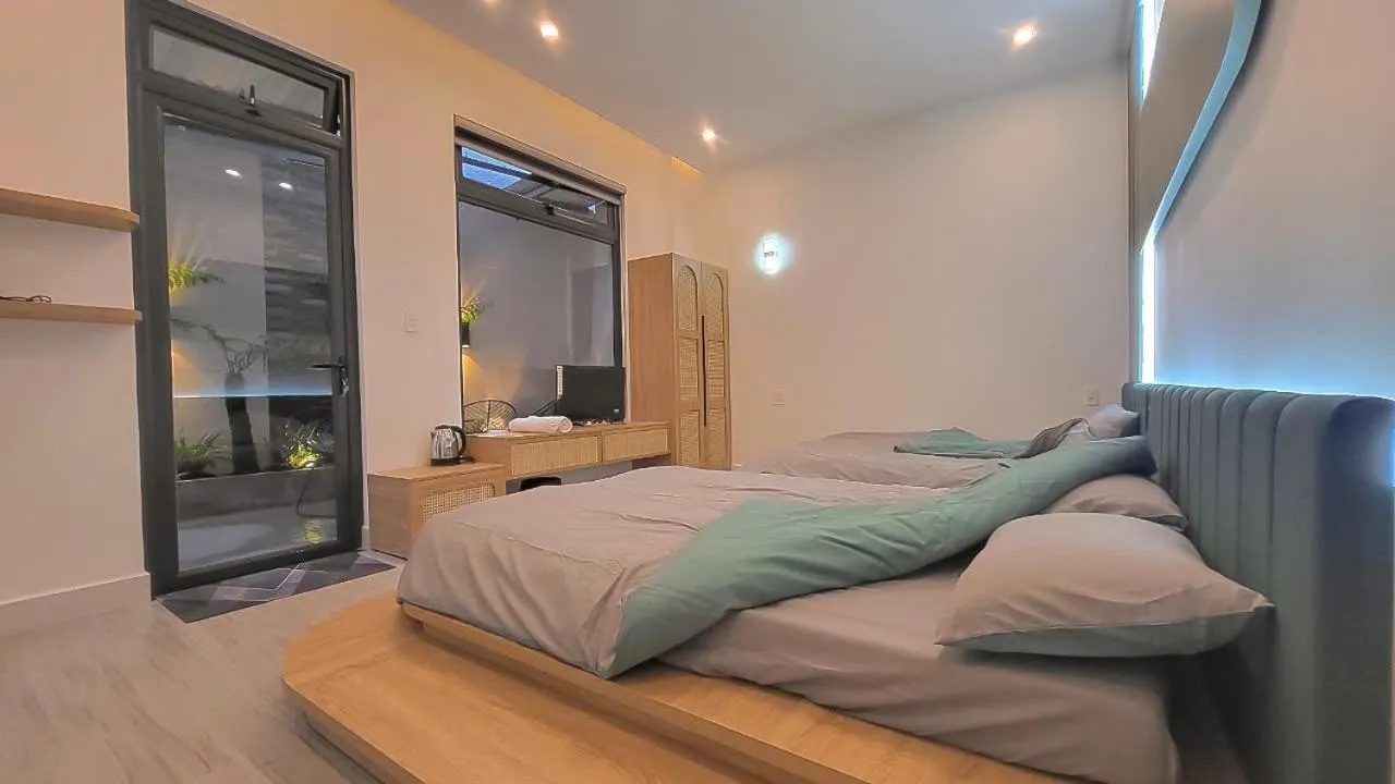 Property building, Bed in Flower Home KHE SANH 1